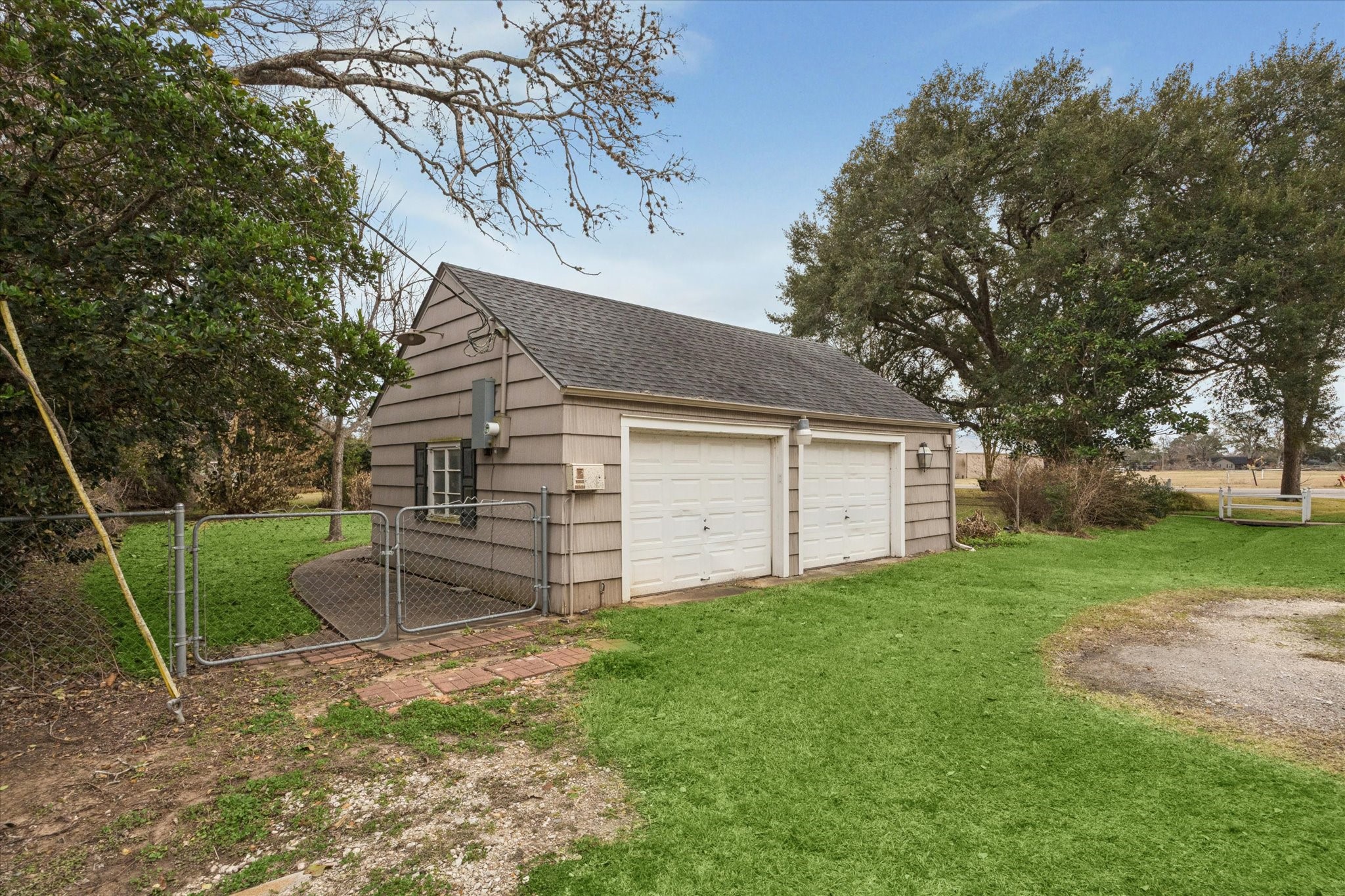 302 E Jackson Street Property Photo 42