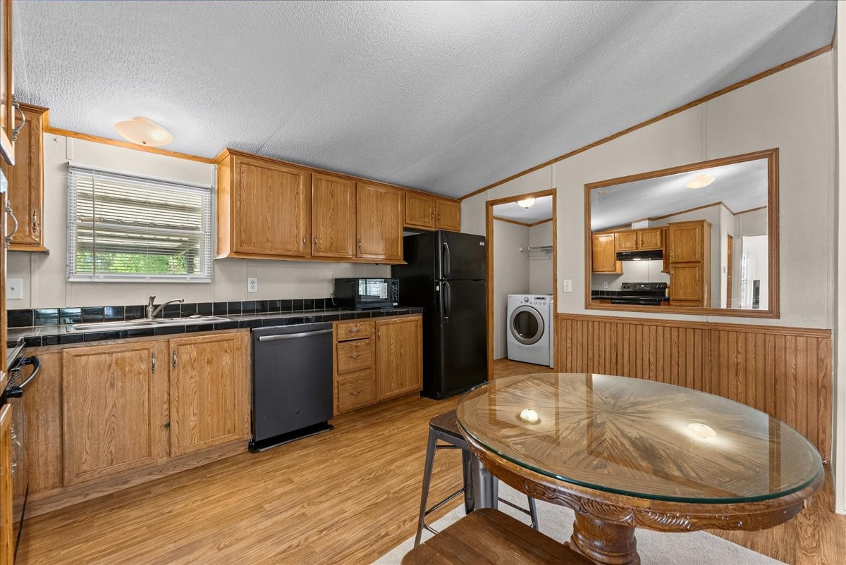 12717 33rd Street Property Photo 8