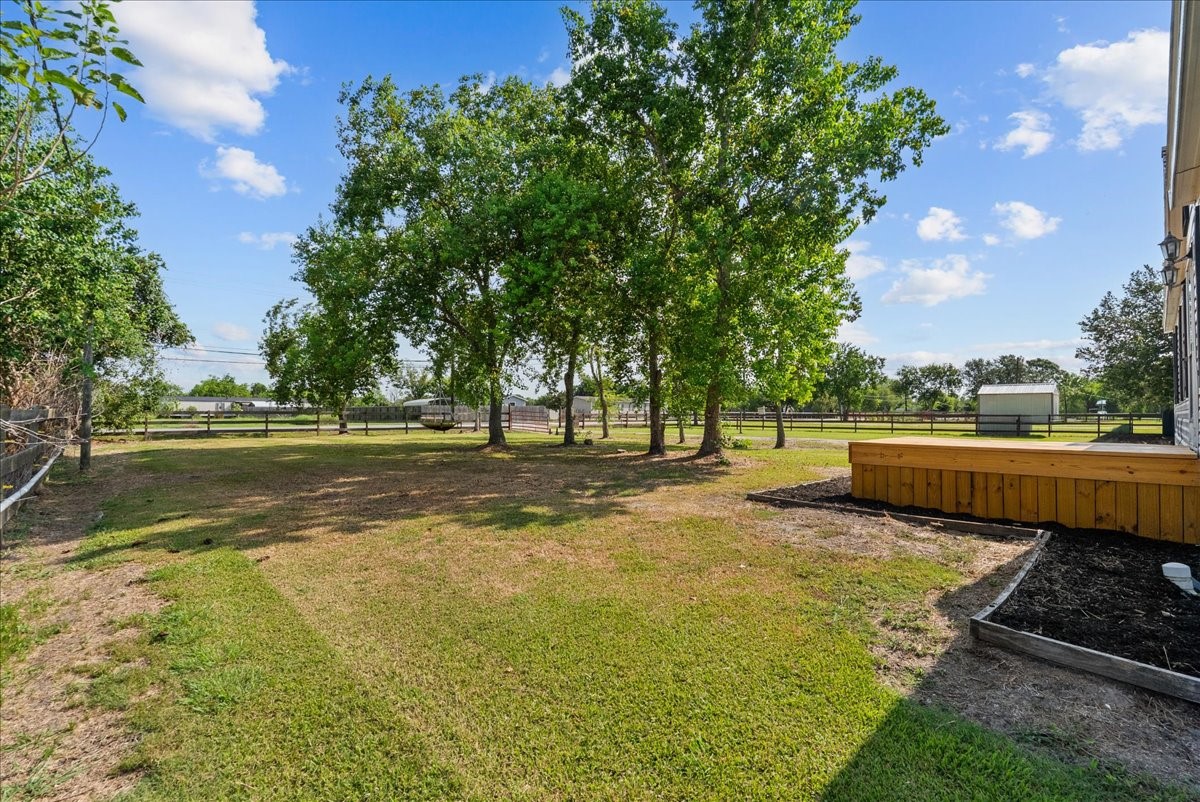 12717 33rd Street Property Photo 29