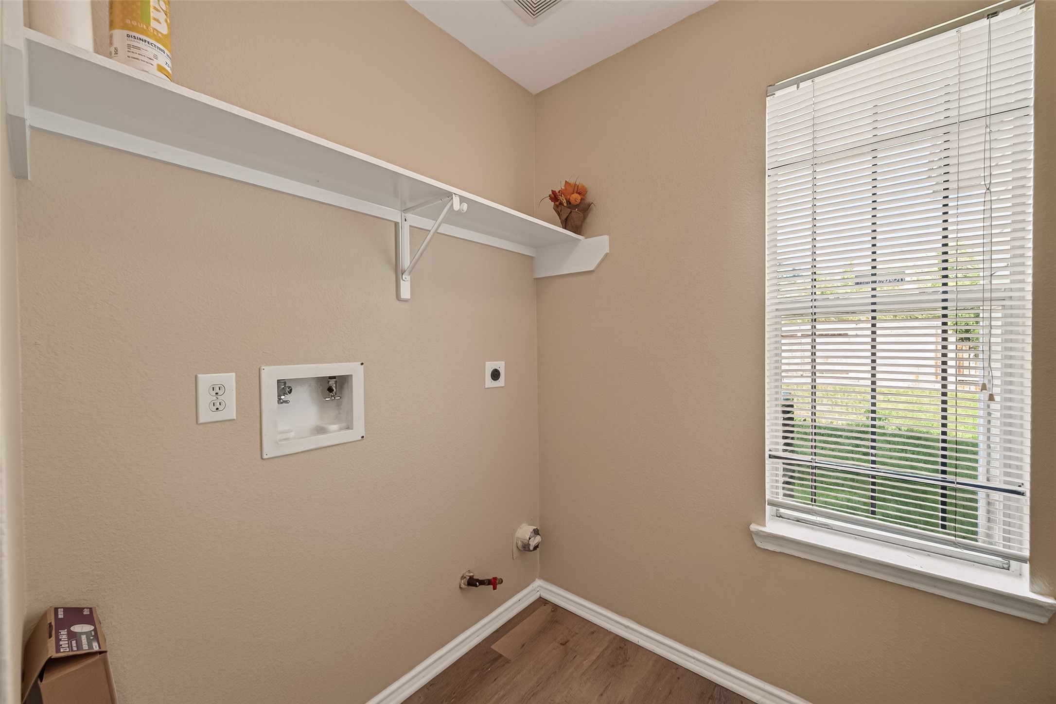 3742 Brighton Springs Lane Property Photo 10
