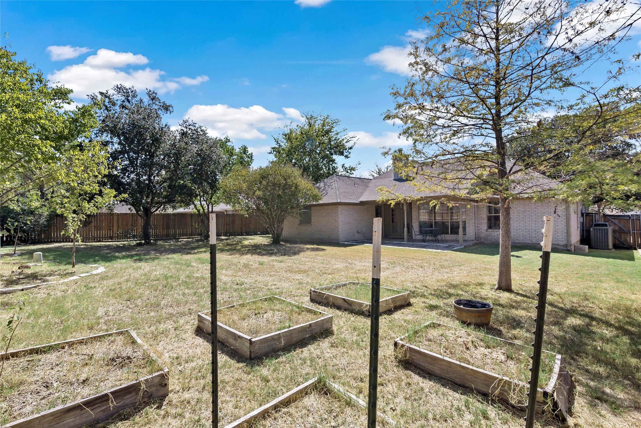 2920 Mirrormere Circle Property Photo 31