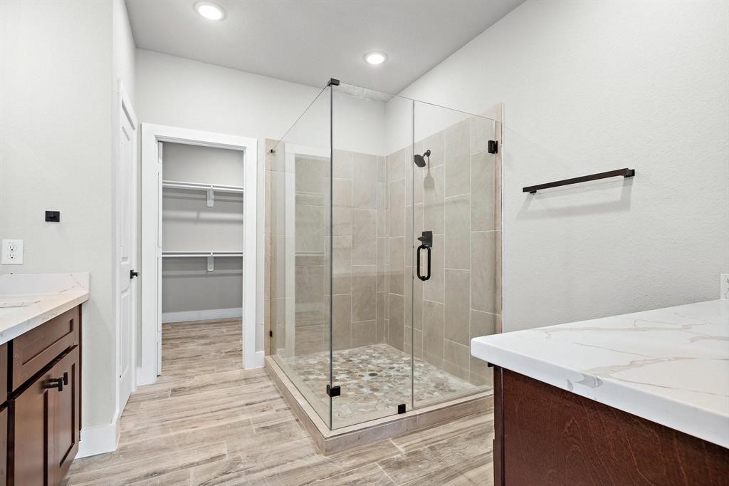 228 W 28th Street Property Photo 11