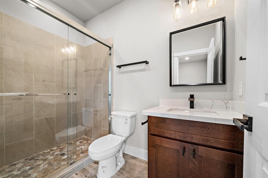 228 W 28th Street Property Photo 19