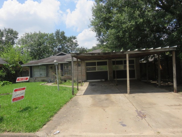8811 Burford Lane