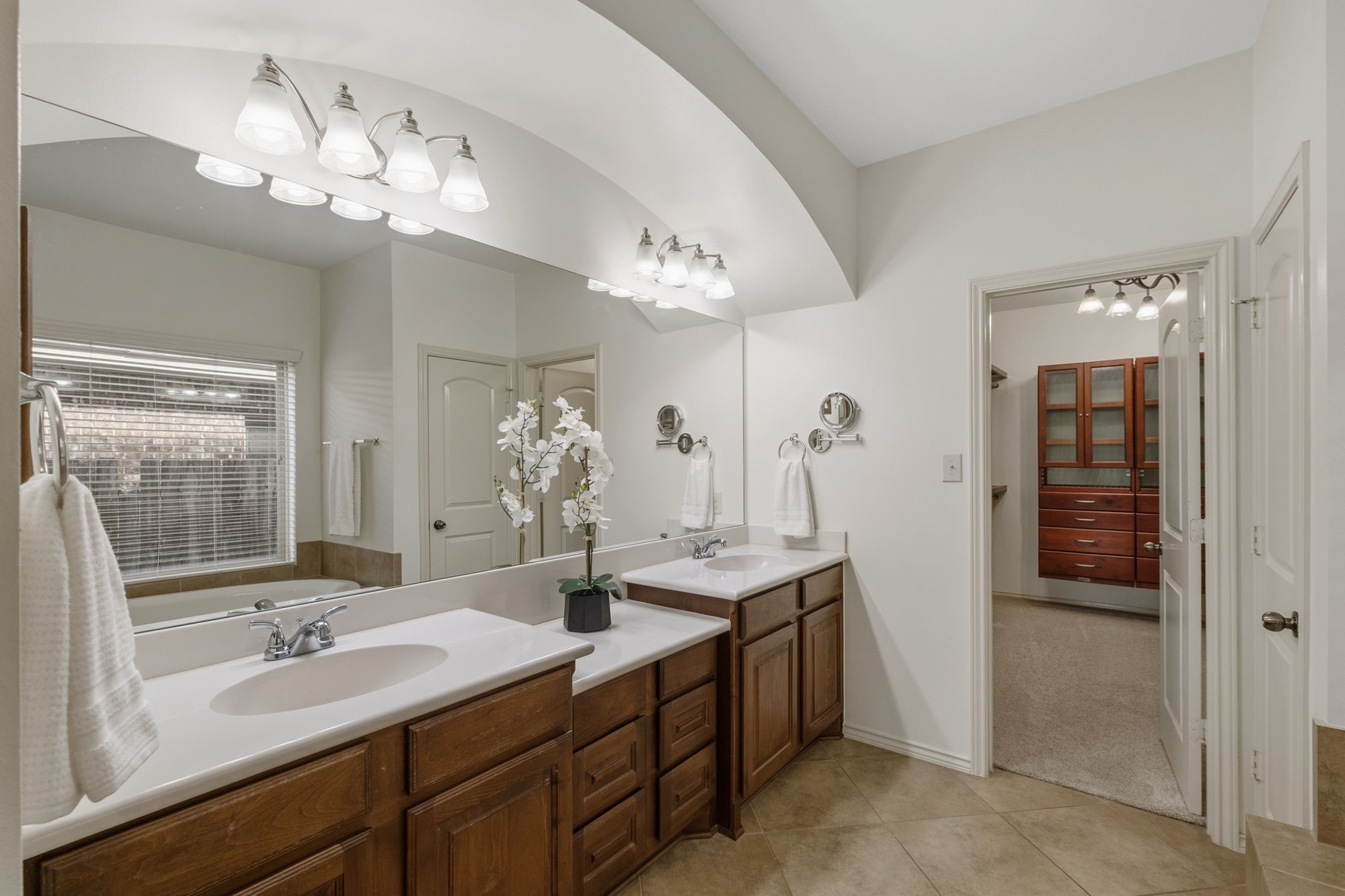 6923 Long Bay Lane Property Photo 11