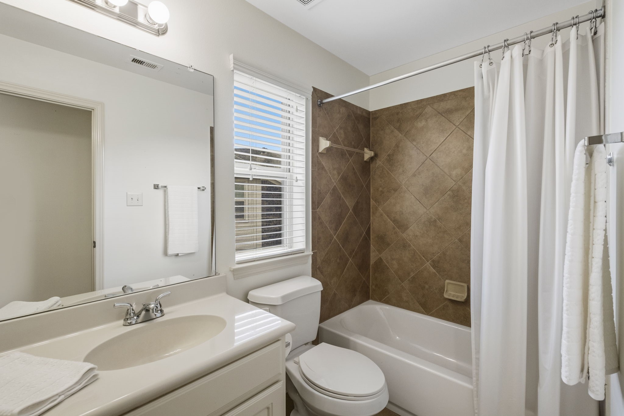 6923 Long Bay Lane Property Photo 20