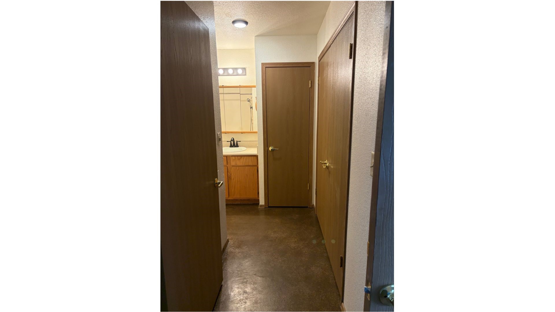 1000 League St Property Photo 12