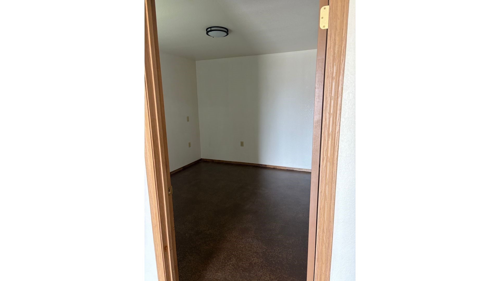 1000 League St Property Photo 14