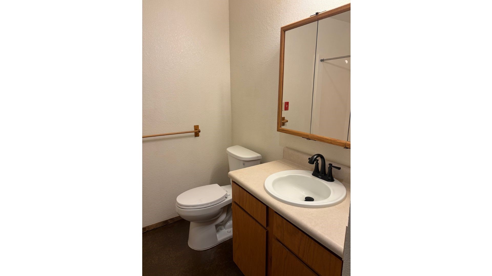 1000 League St Property Photo 15