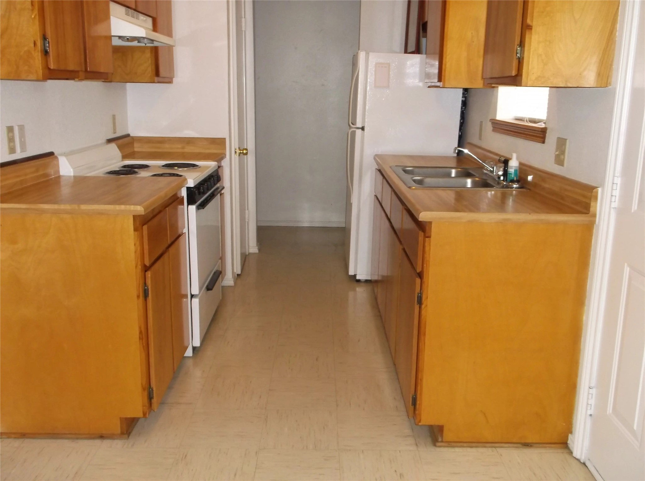 1000 League St Property Photo 17