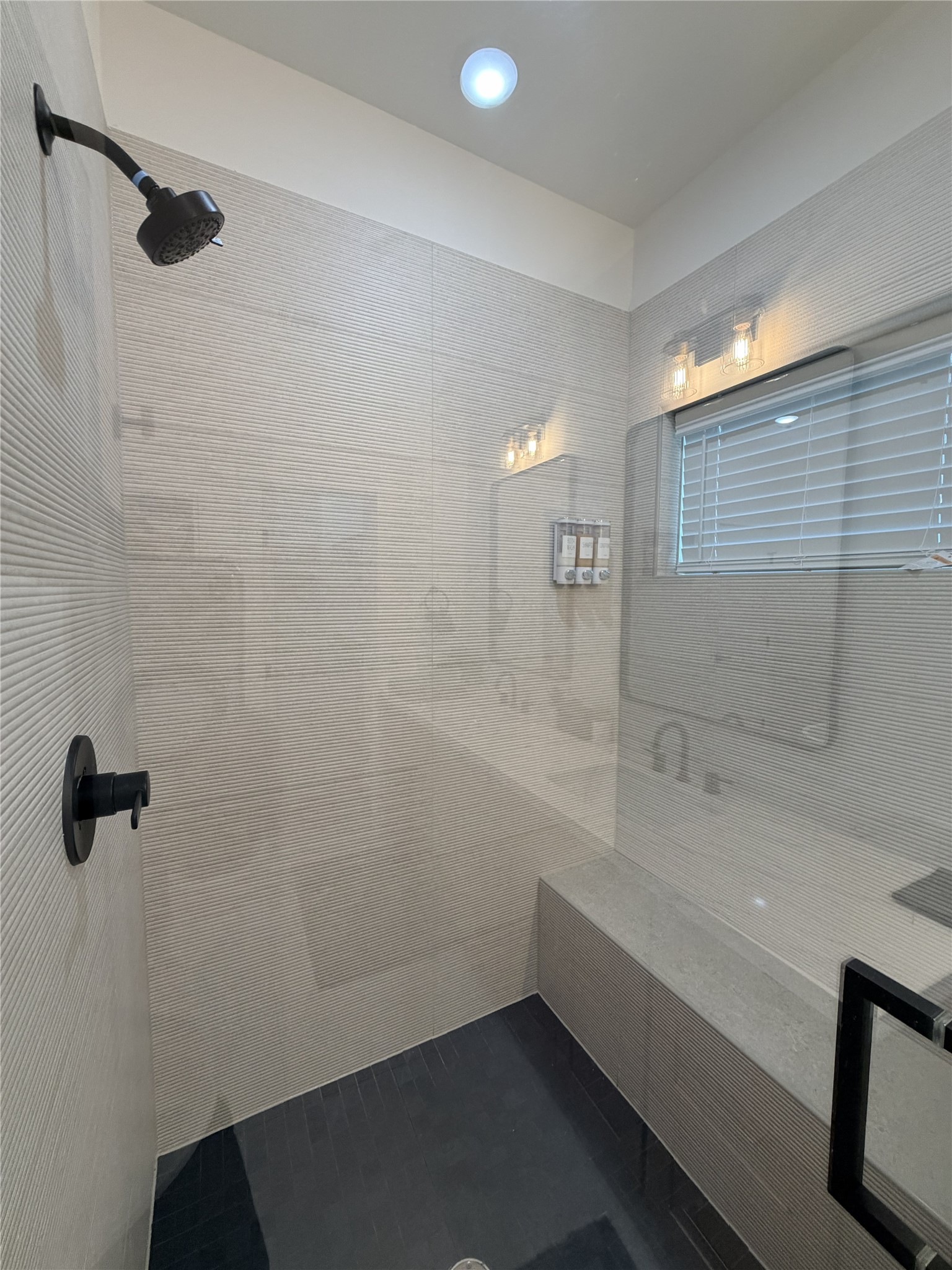 2706 Cochran Street Property Photo 21