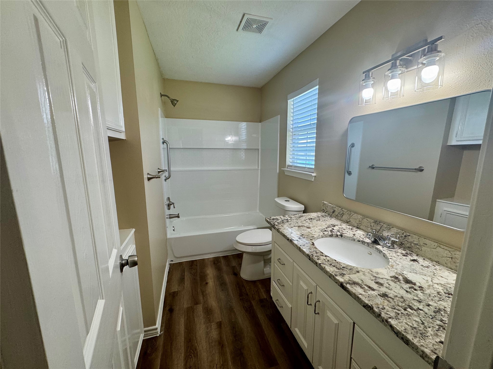 1592 Dr Martin Luther King Drive Property Photo 15