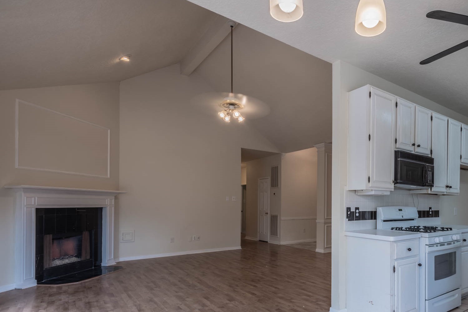17030 Macleish Drive Property Photo 6
