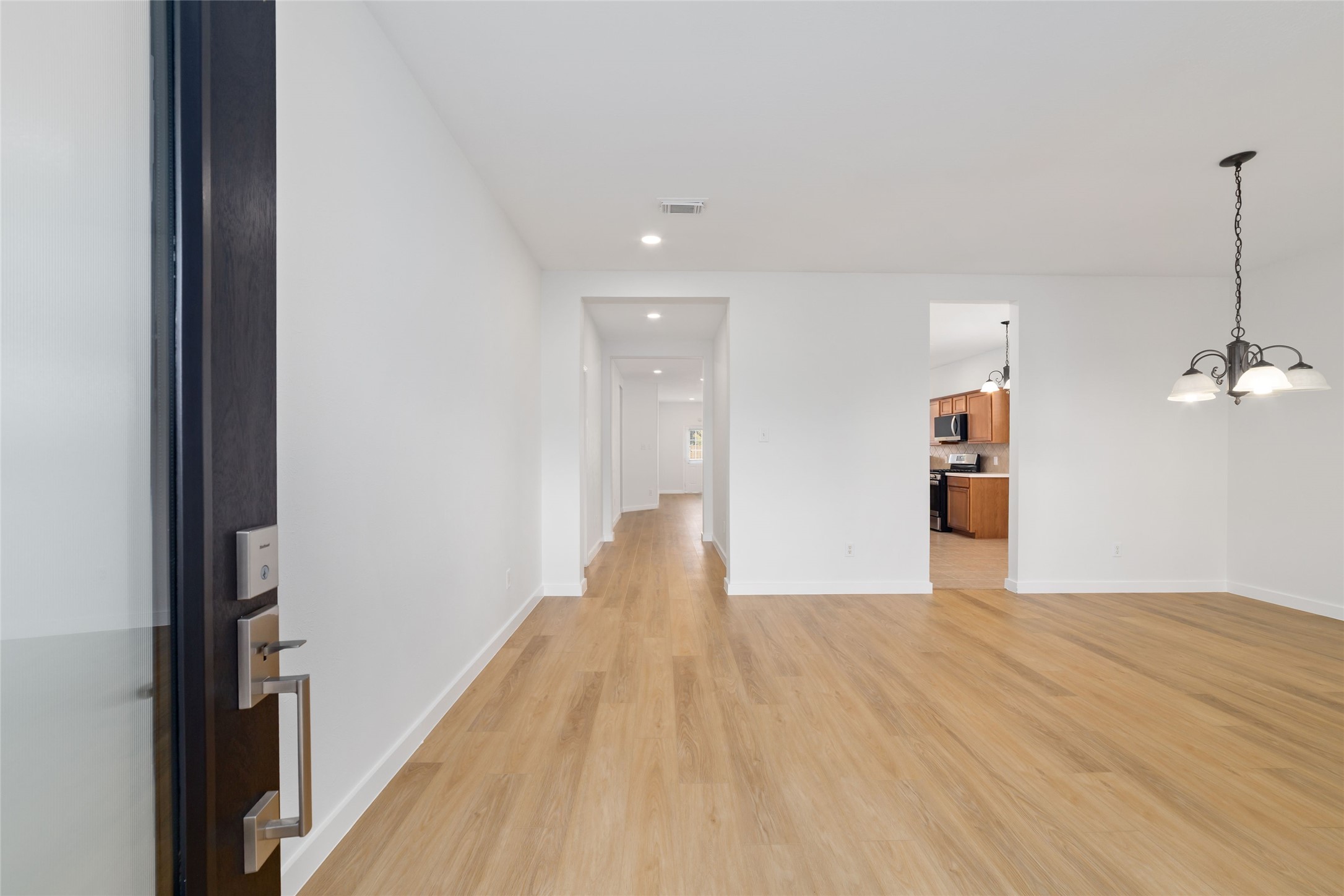 20215 Enchanted Rose Lane Property Photo 3