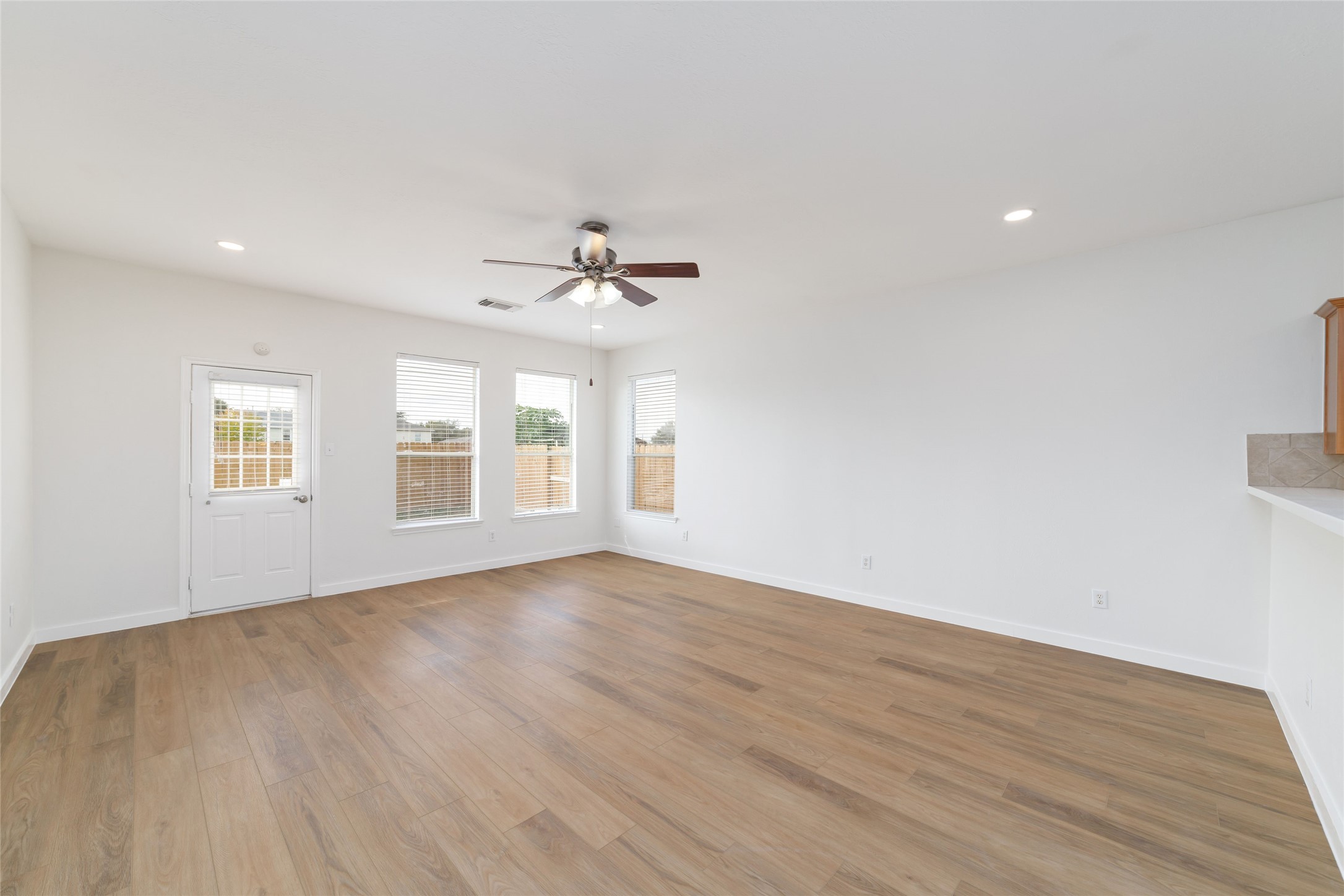 20215 Enchanted Rose Lane Property Photo 13