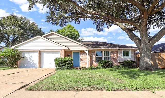 22718 Red River Drive Property Photo 1