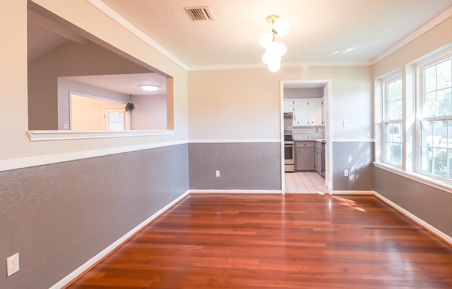 22718 Red River Drive Property Photo 2