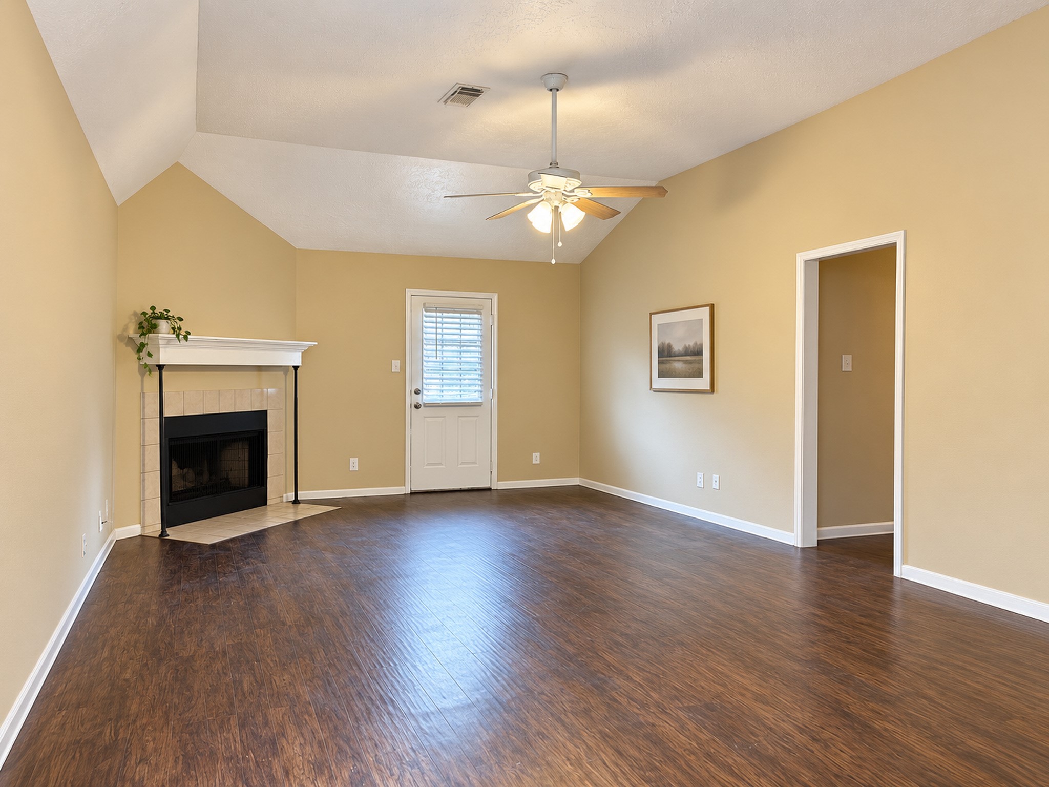 3115 Edgewood Property Photo 5