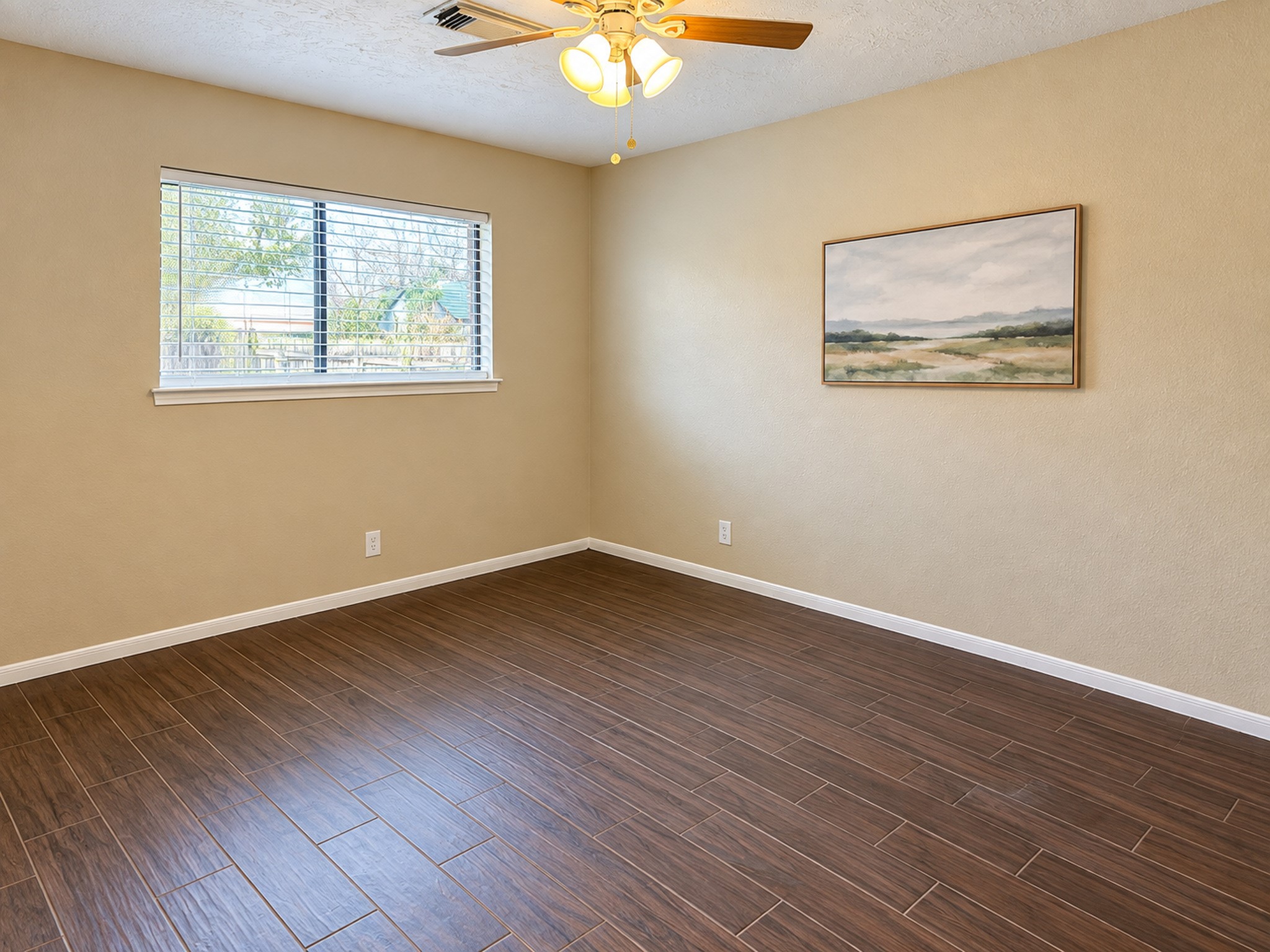 3115 Edgewood Property Photo 9