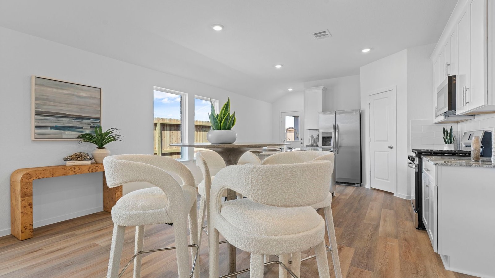 3505 Wild Mustang Street Property Photo 13