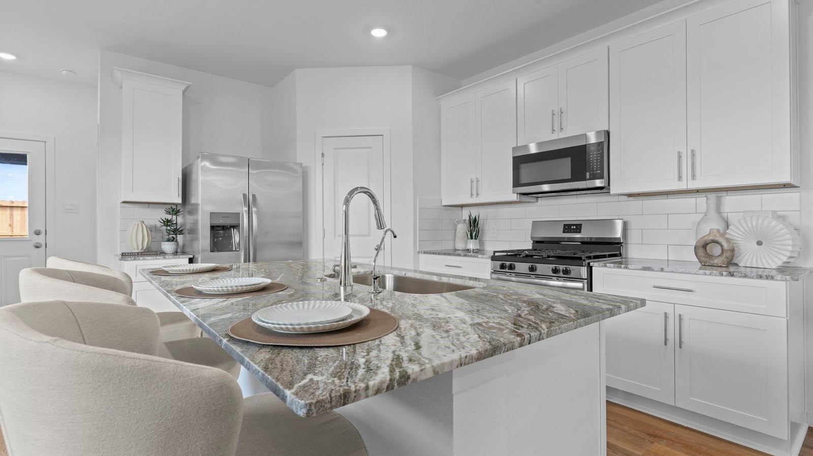 3505 Wild Mustang Street Property Photo 15