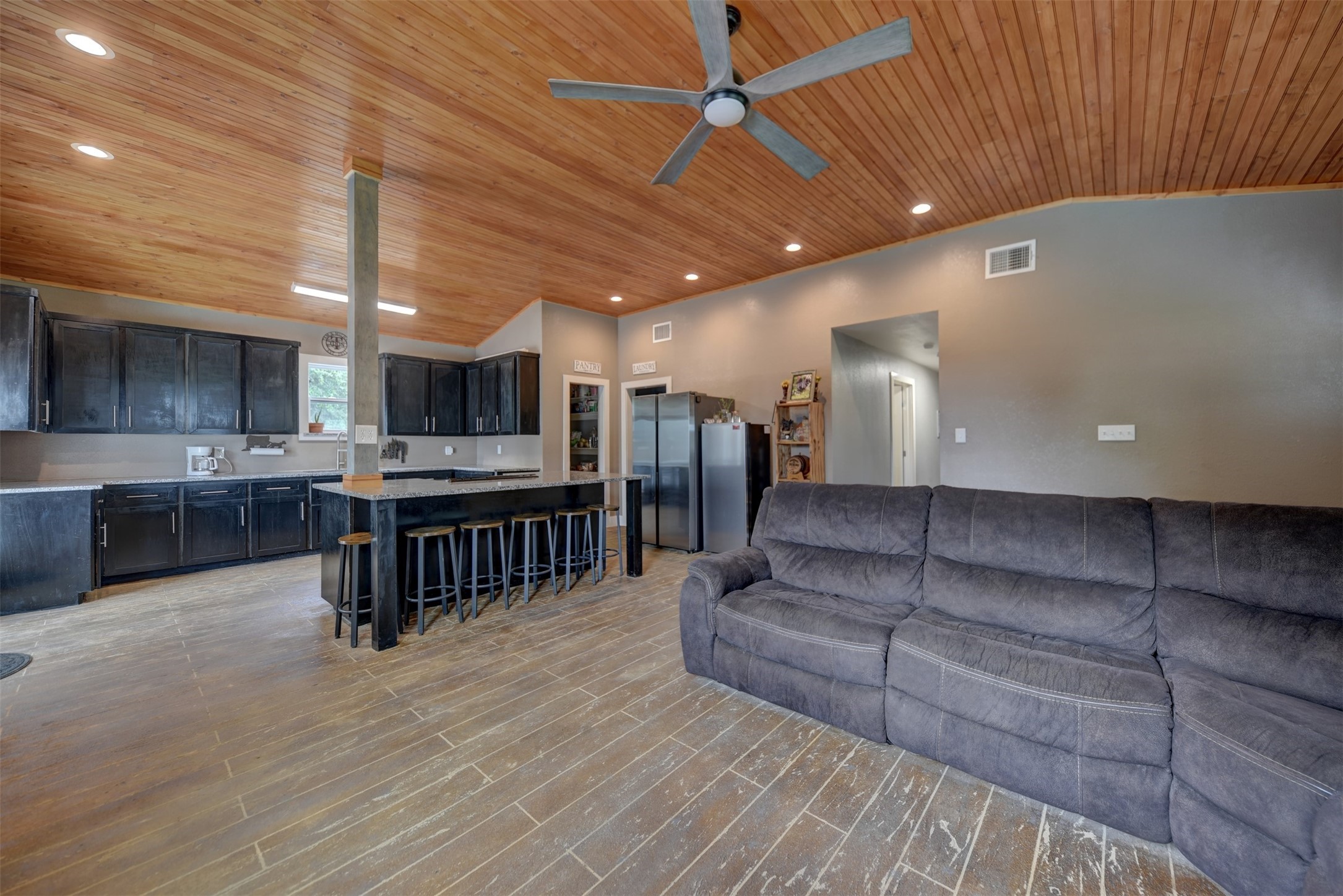 3072 First Street Property Photo 6