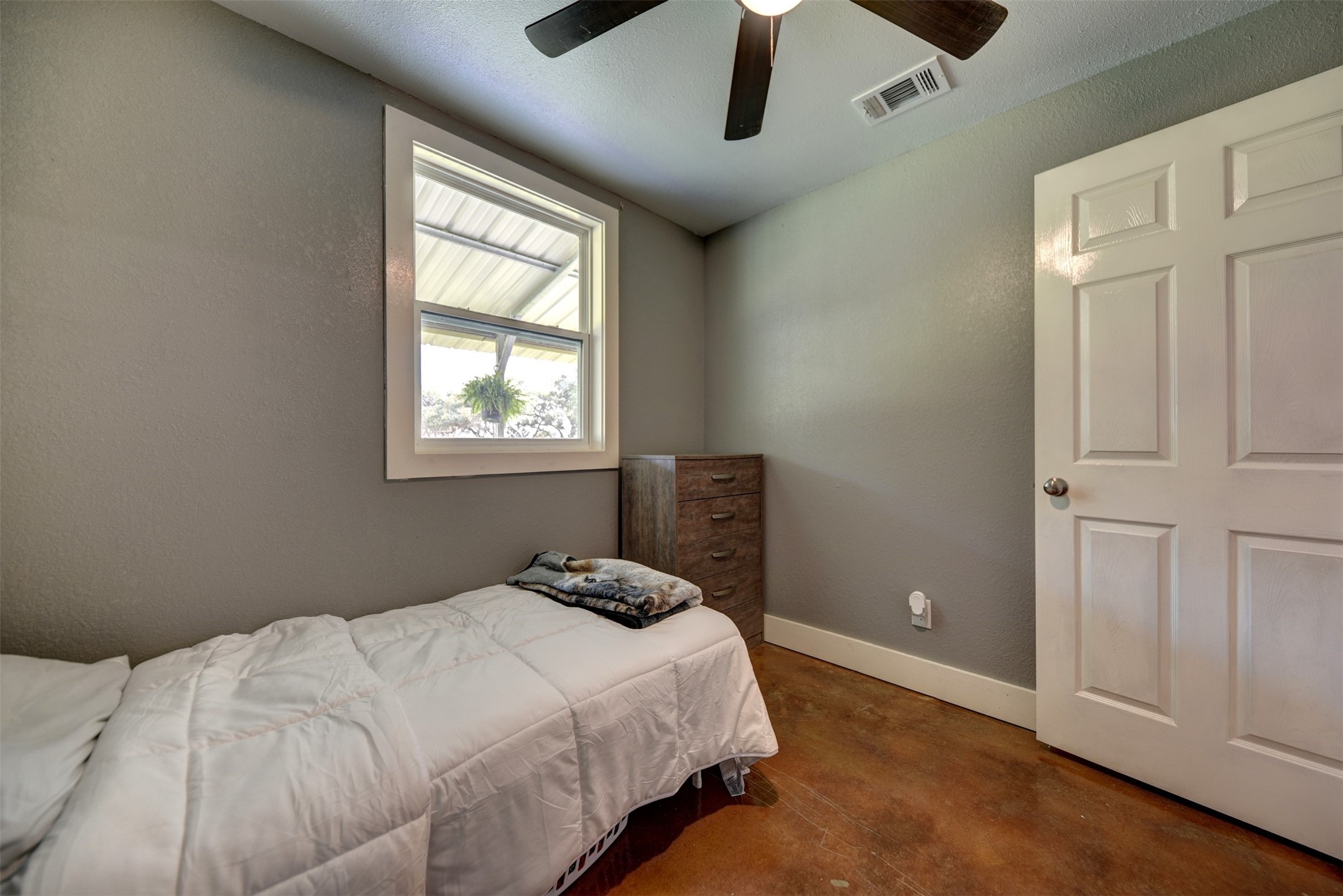 3072 First Street Property Photo 11