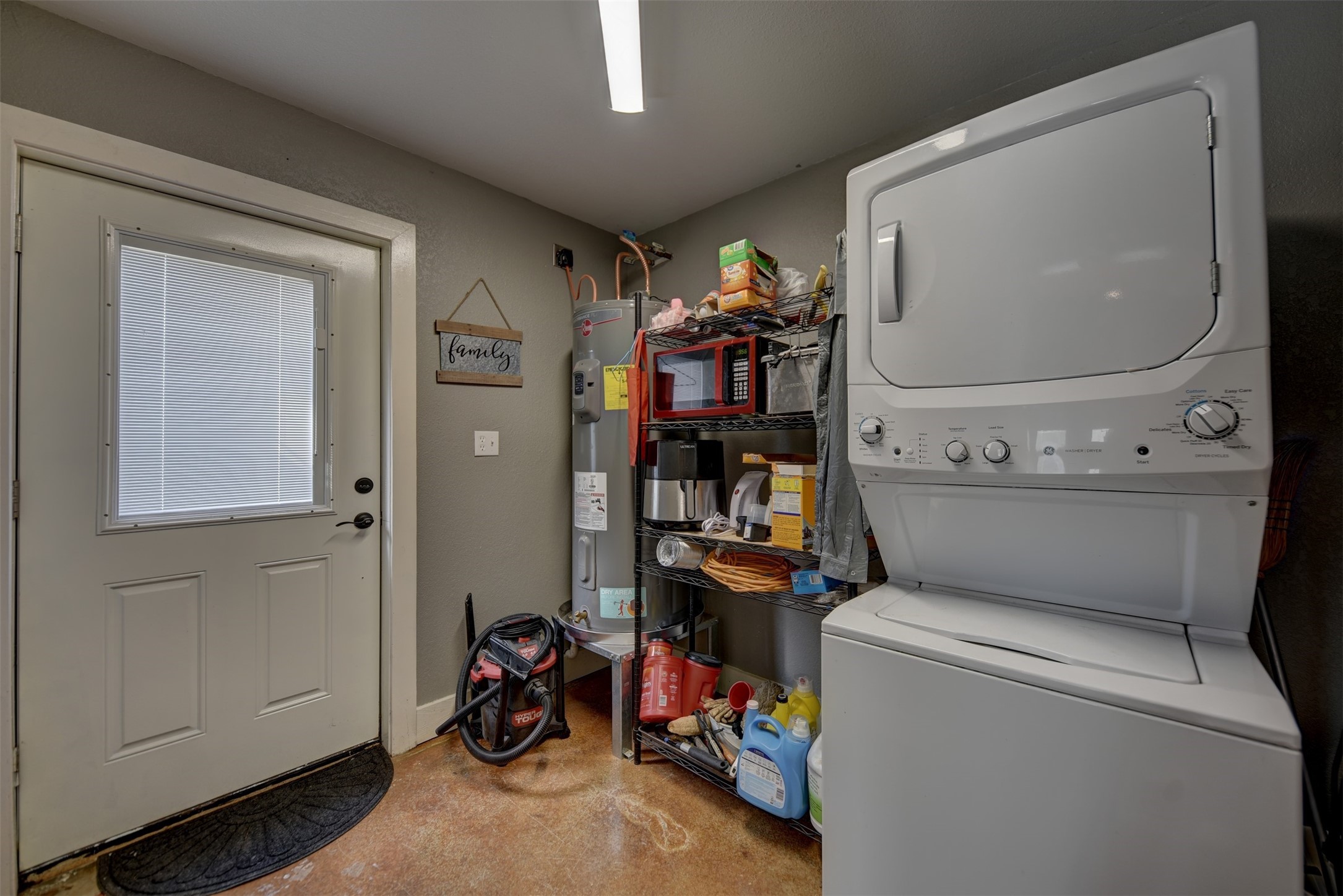 3072 First Street Property Photo 15