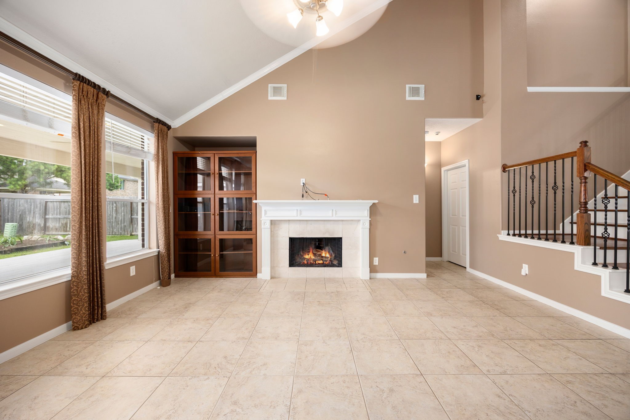 4526 Countrypines Drive Property Photo 14