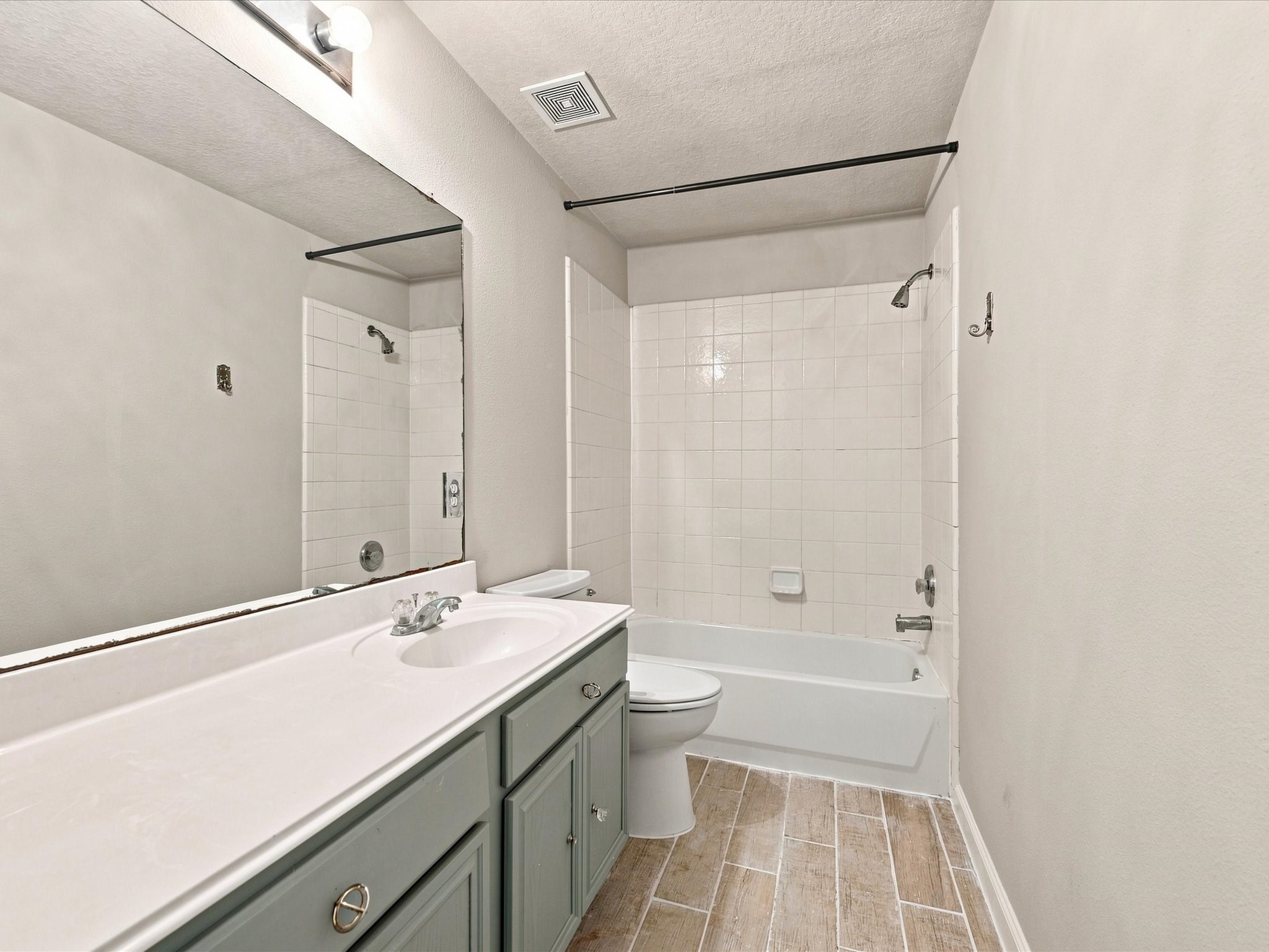 32302 Golden Oak Park Lane Property Photo 22