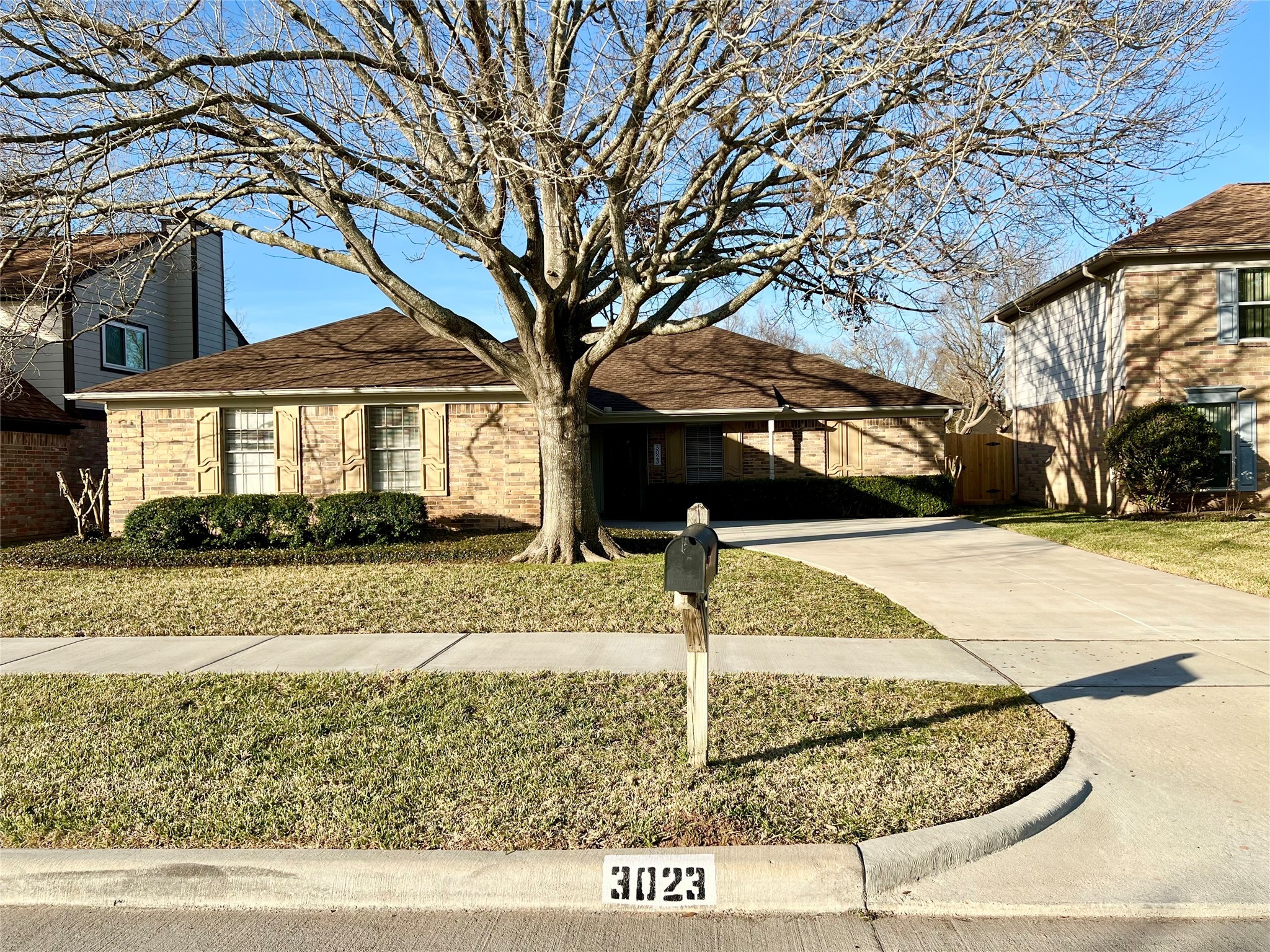 3023 Sleepy Hollow Drive Property Photo