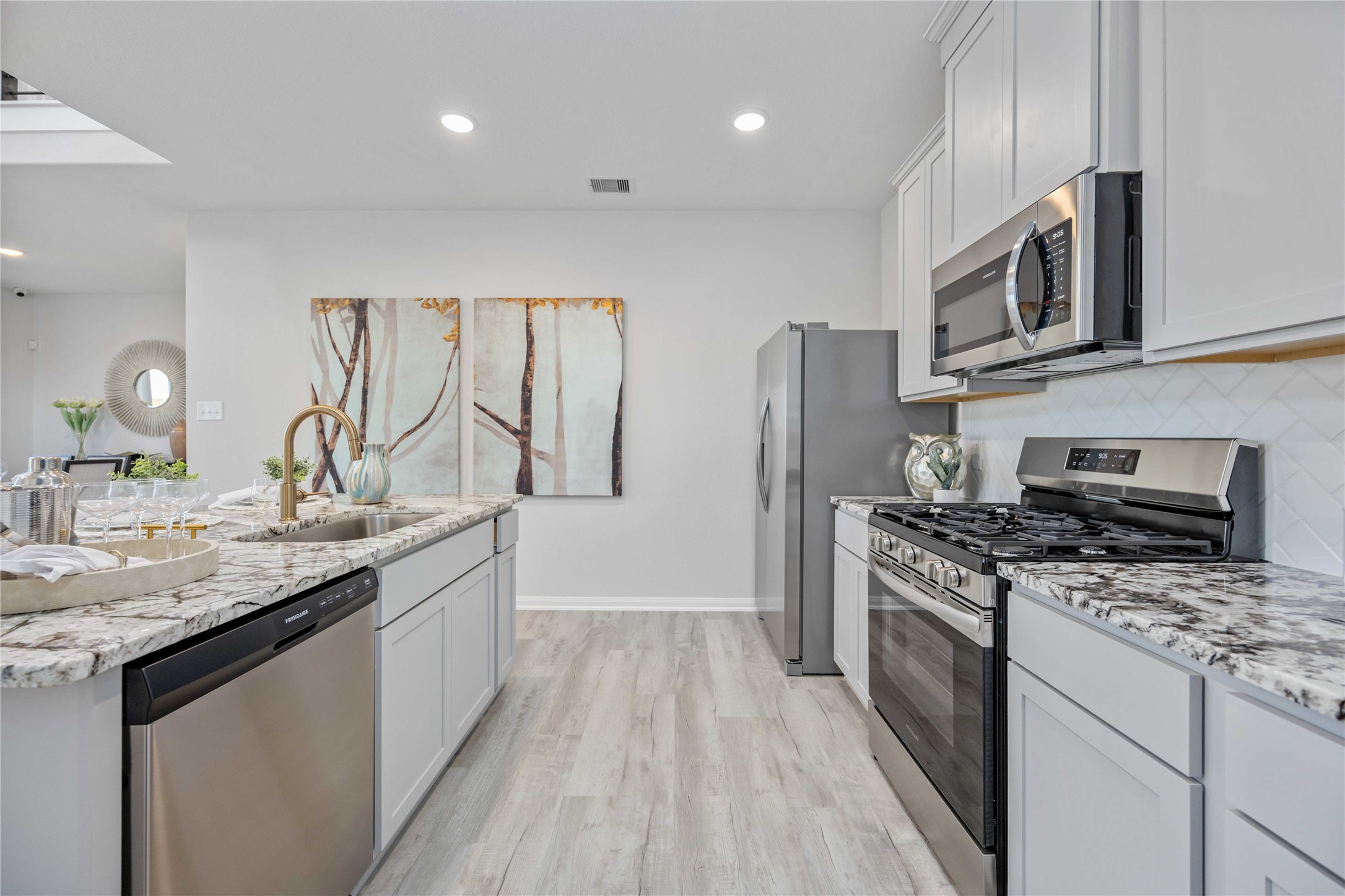 3050 Arrowwood Drive Property Photo 6