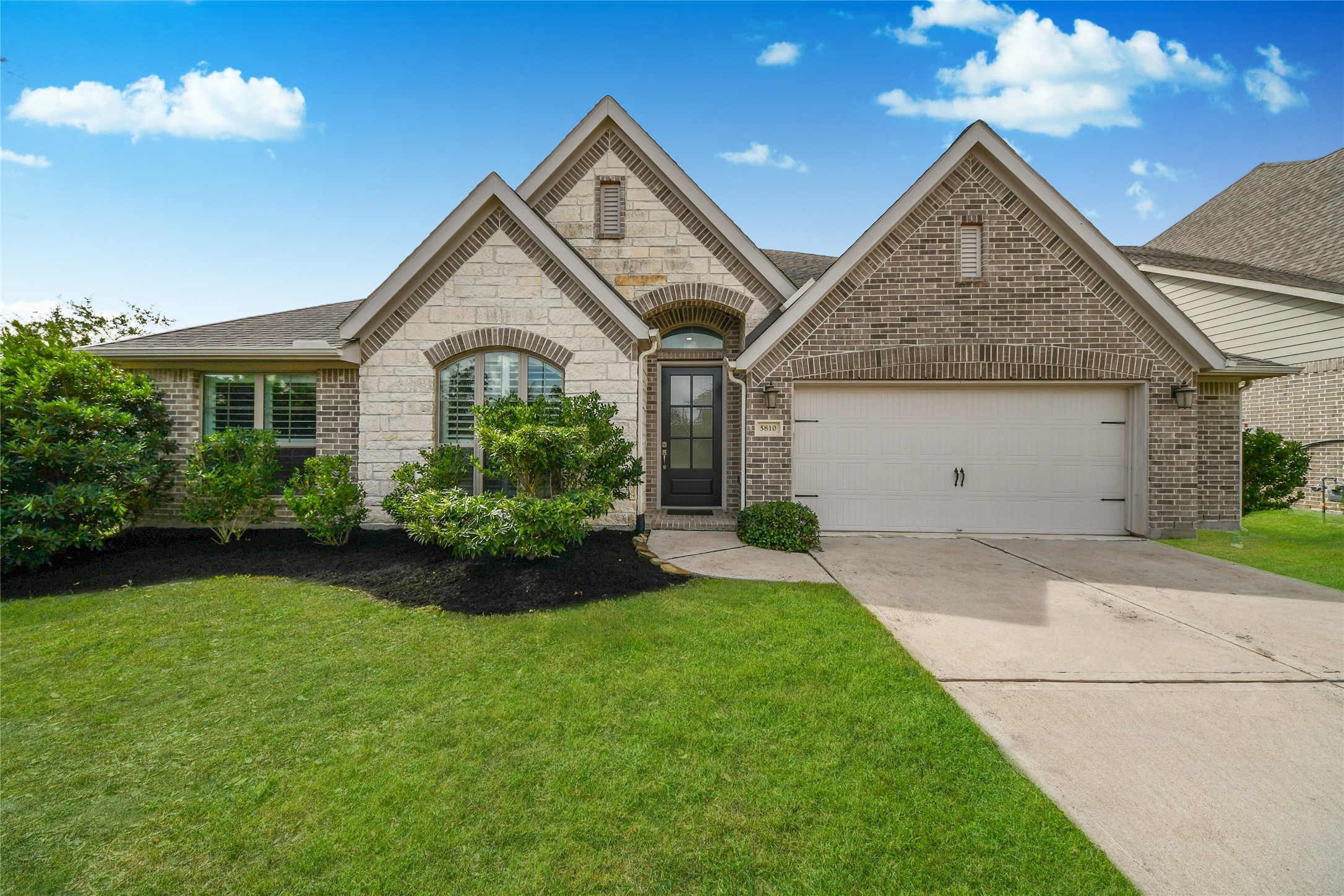 5810 Golden Peak Lane Property Photo 1