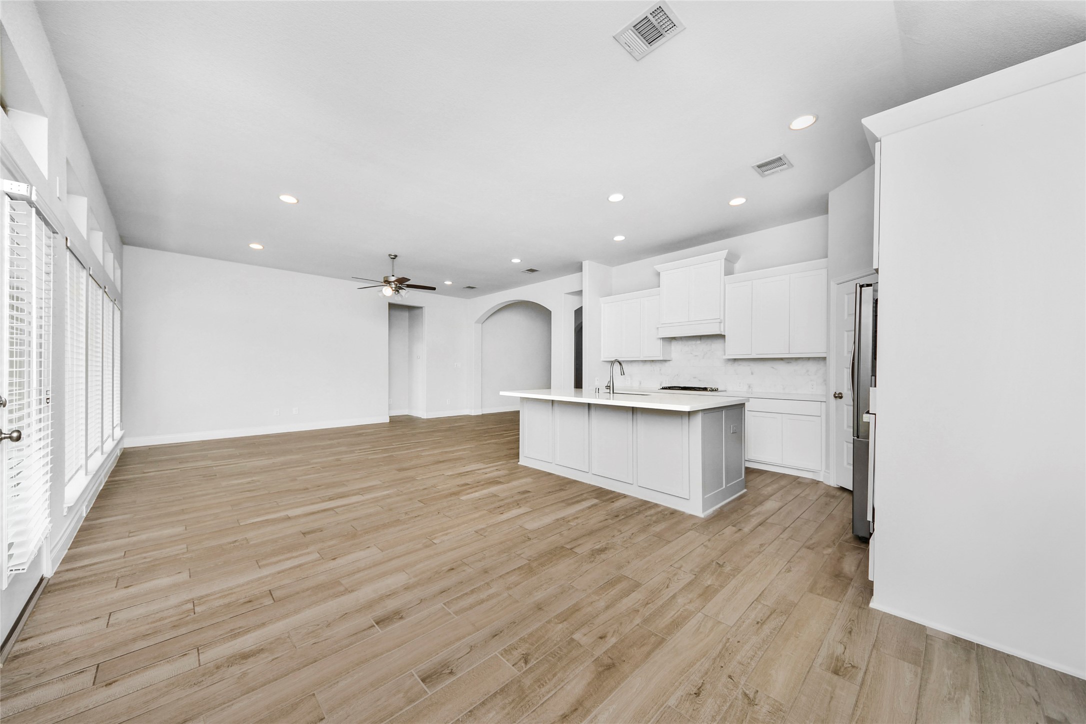 5810 Golden Peak Lane Property Photo 5