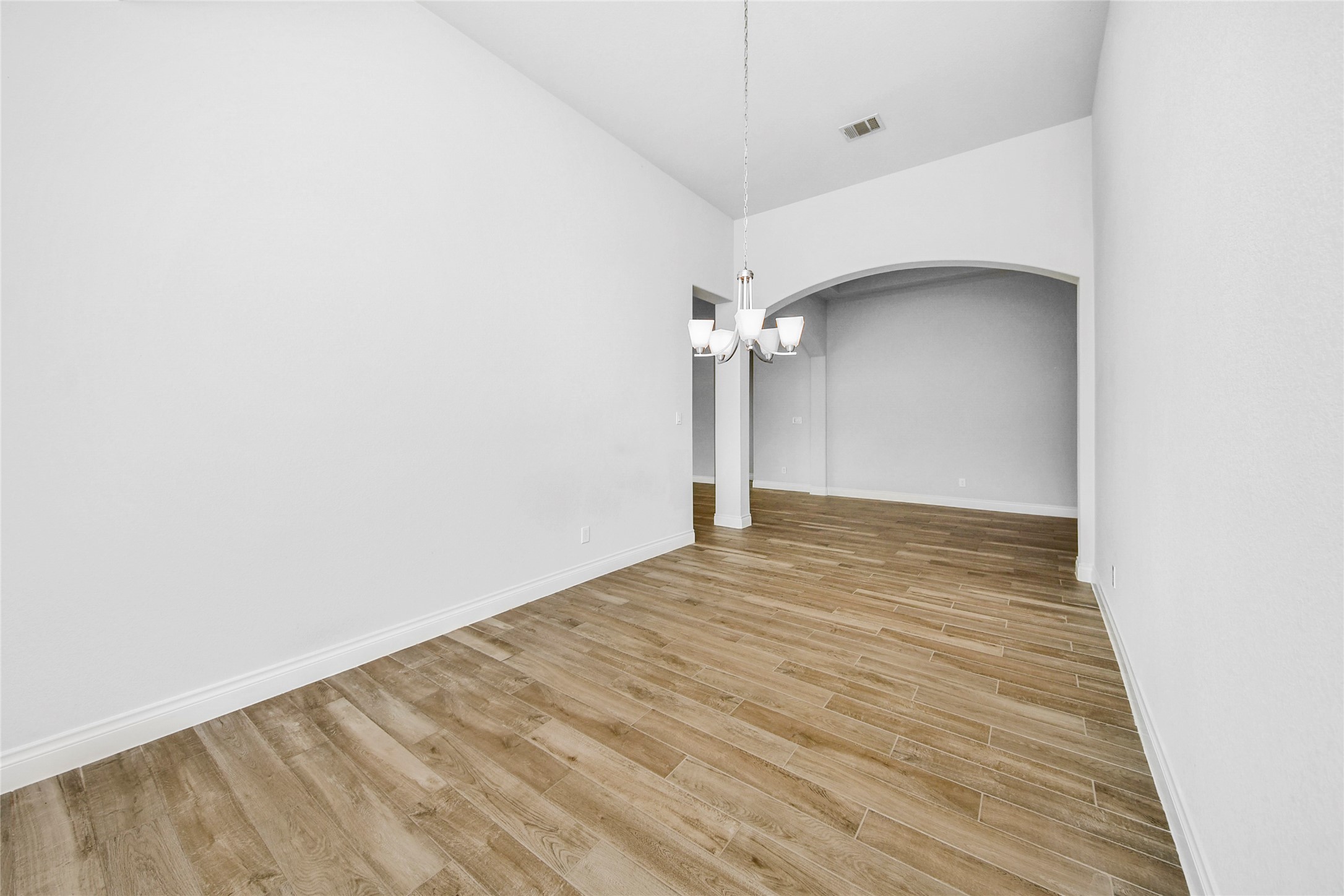 5810 Golden Peak Lane Property Photo 15