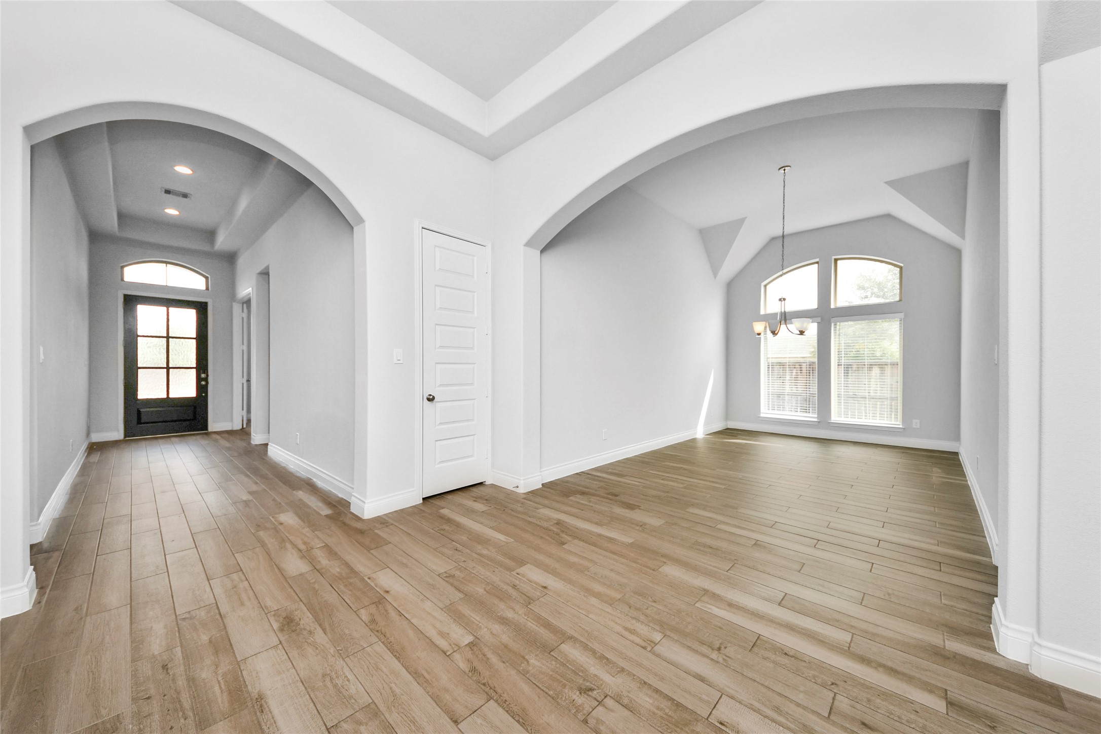5810 Golden Peak Lane Property Photo 16