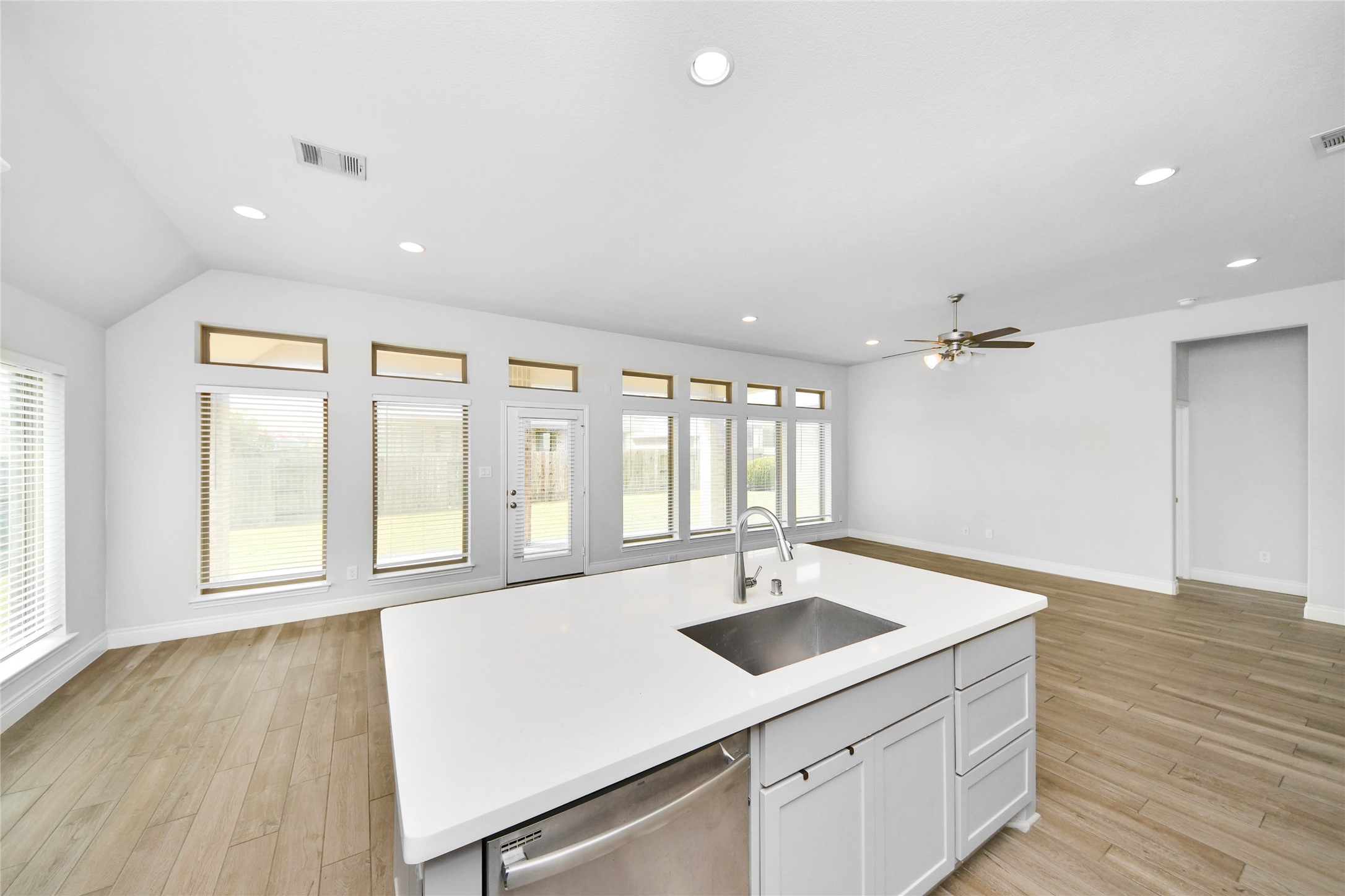 5810 Golden Peak Lane Property Photo 22