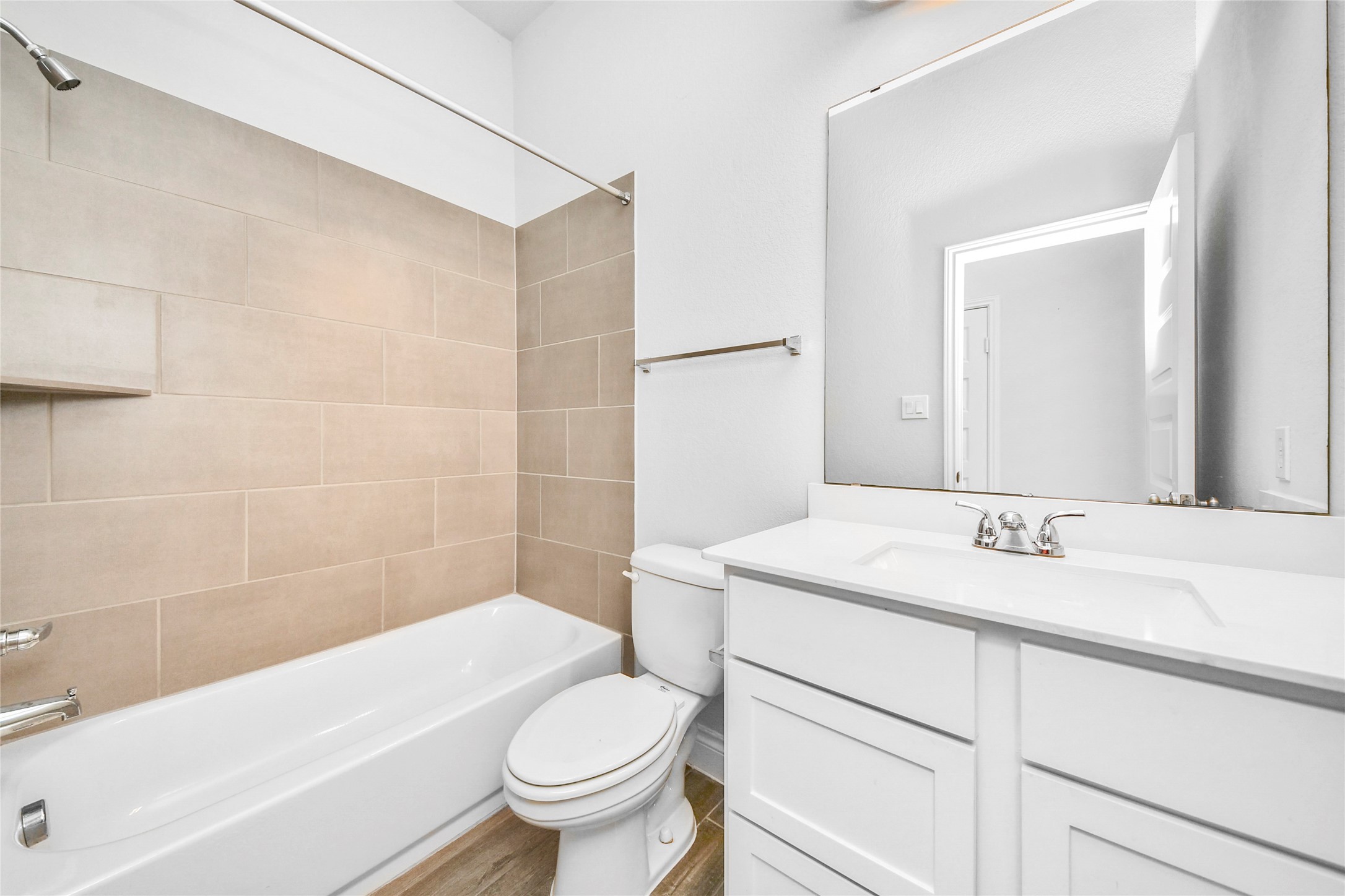 5810 Golden Peak Lane Property Photo 29