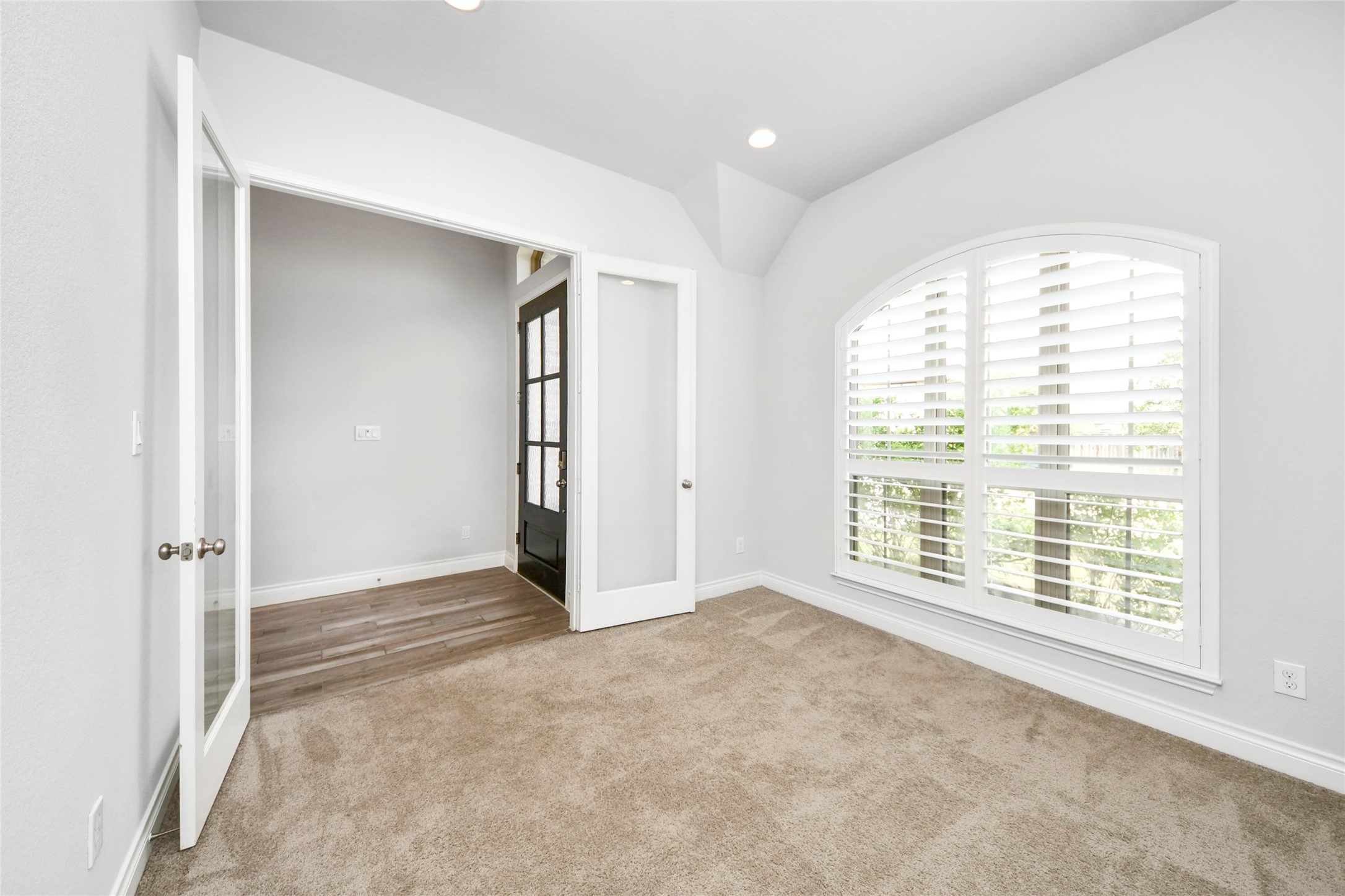 5810 Golden Peak Lane Property Photo 32