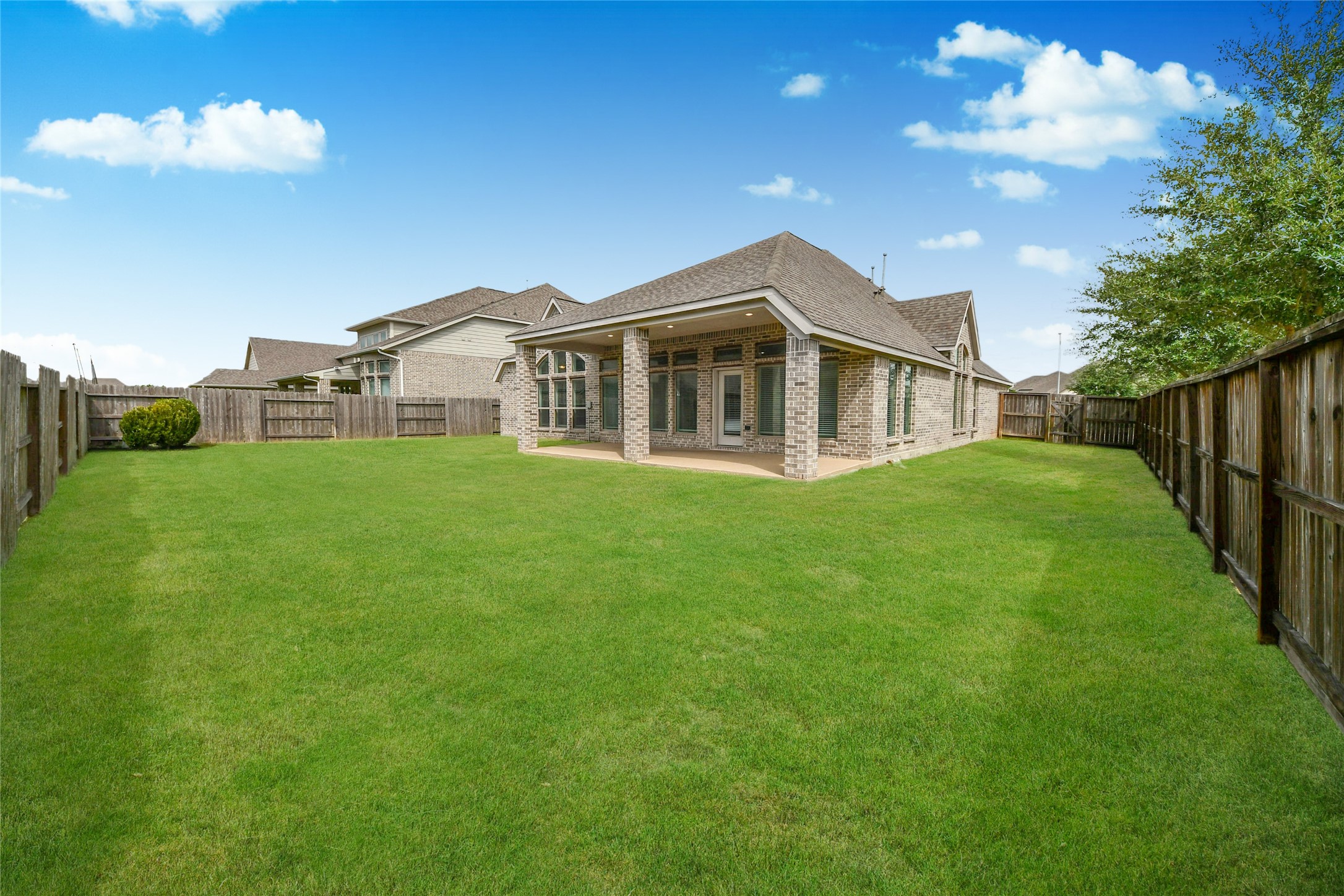5810 Golden Peak Lane Property Photo 34
