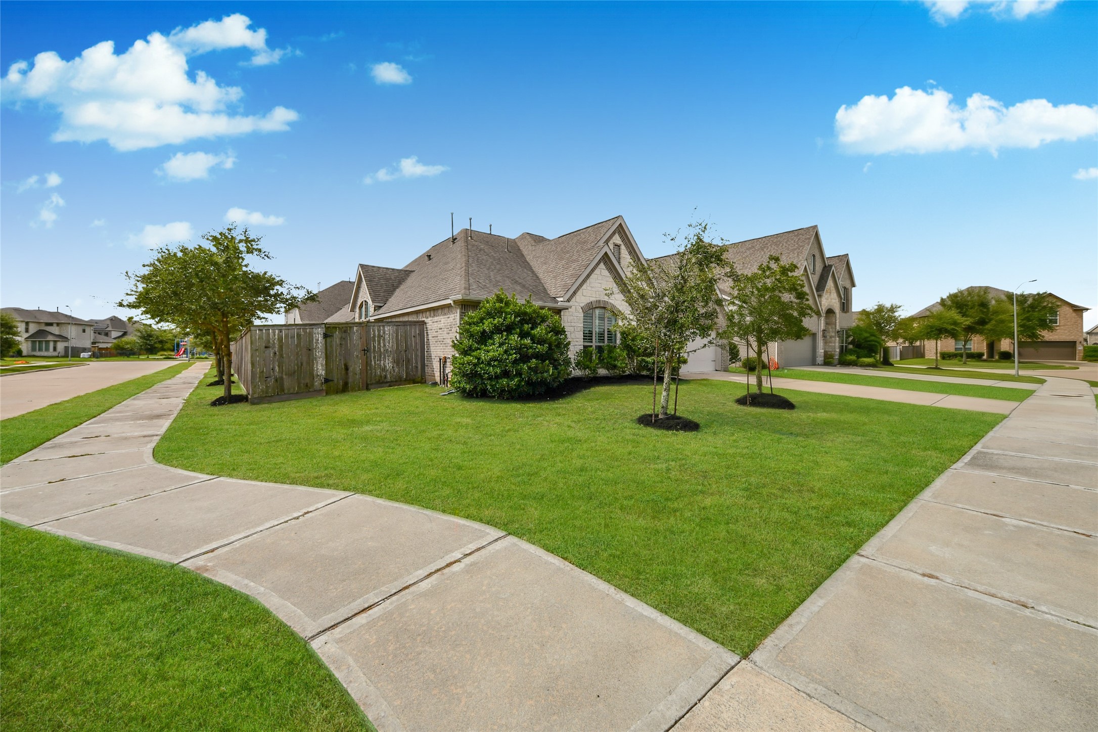 5810 Golden Peak Lane Property Photo 43