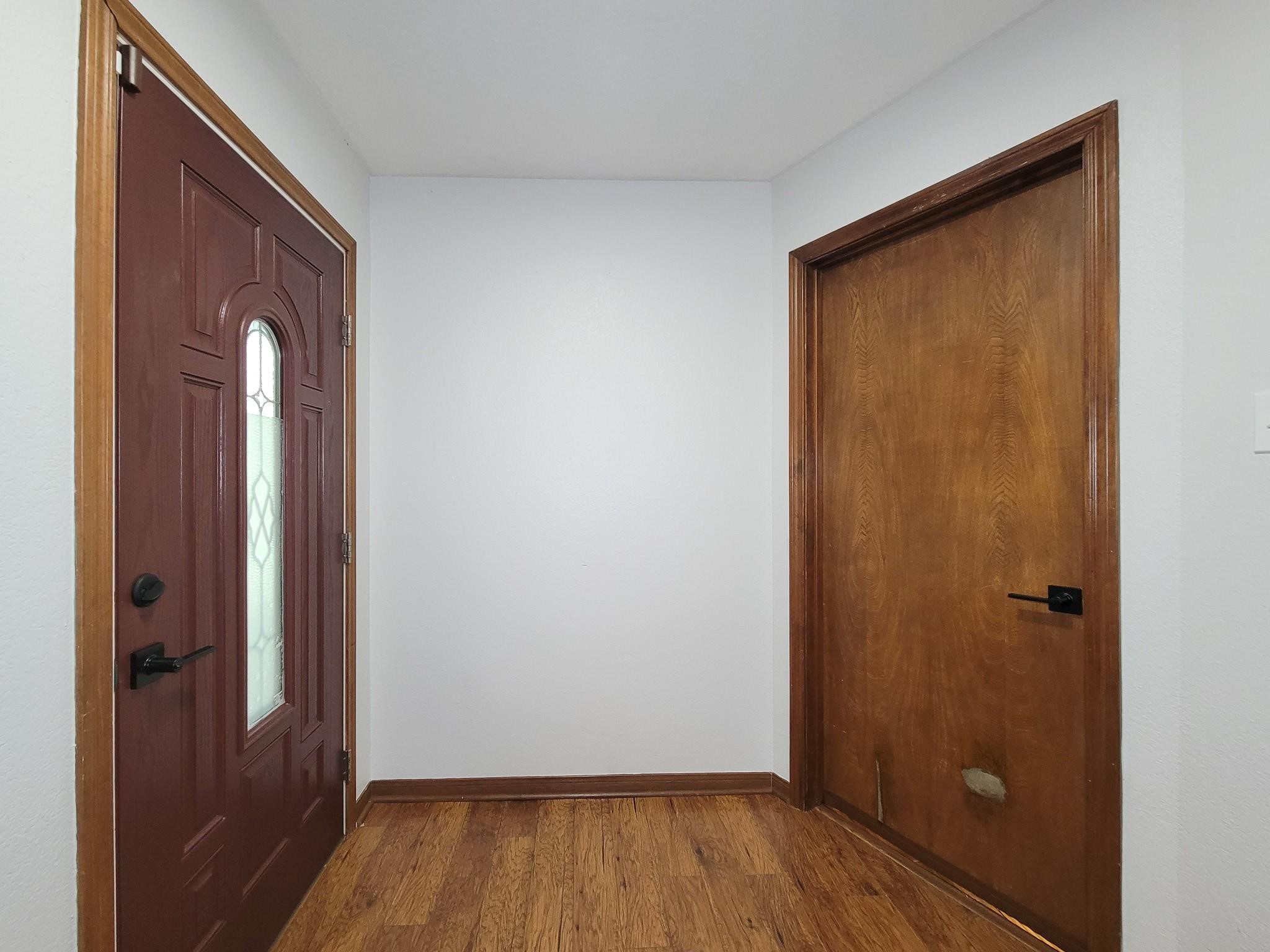 10282 Valley Drive S Property Photo 8