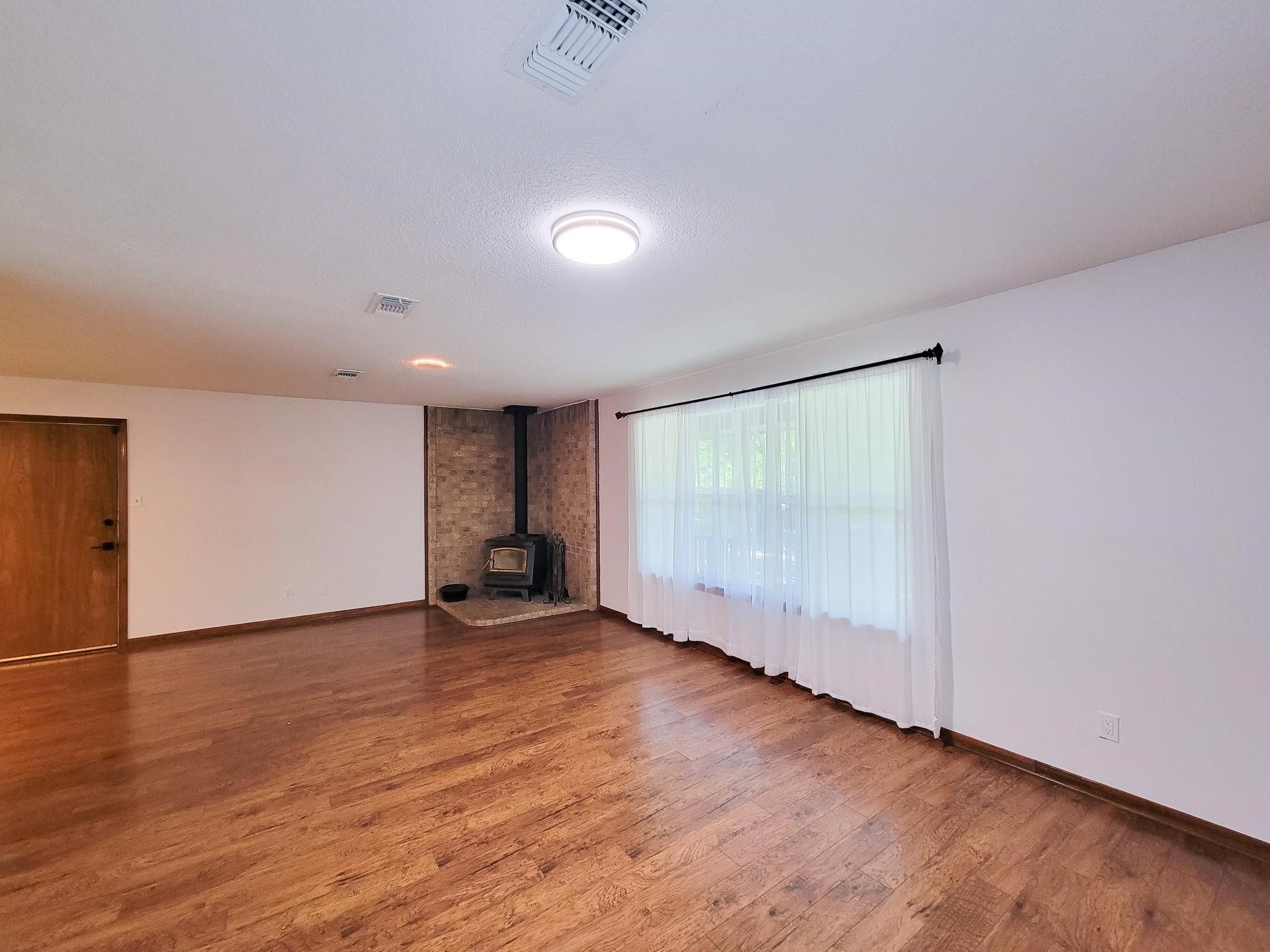 10282 Valley Drive S Property Photo 10
