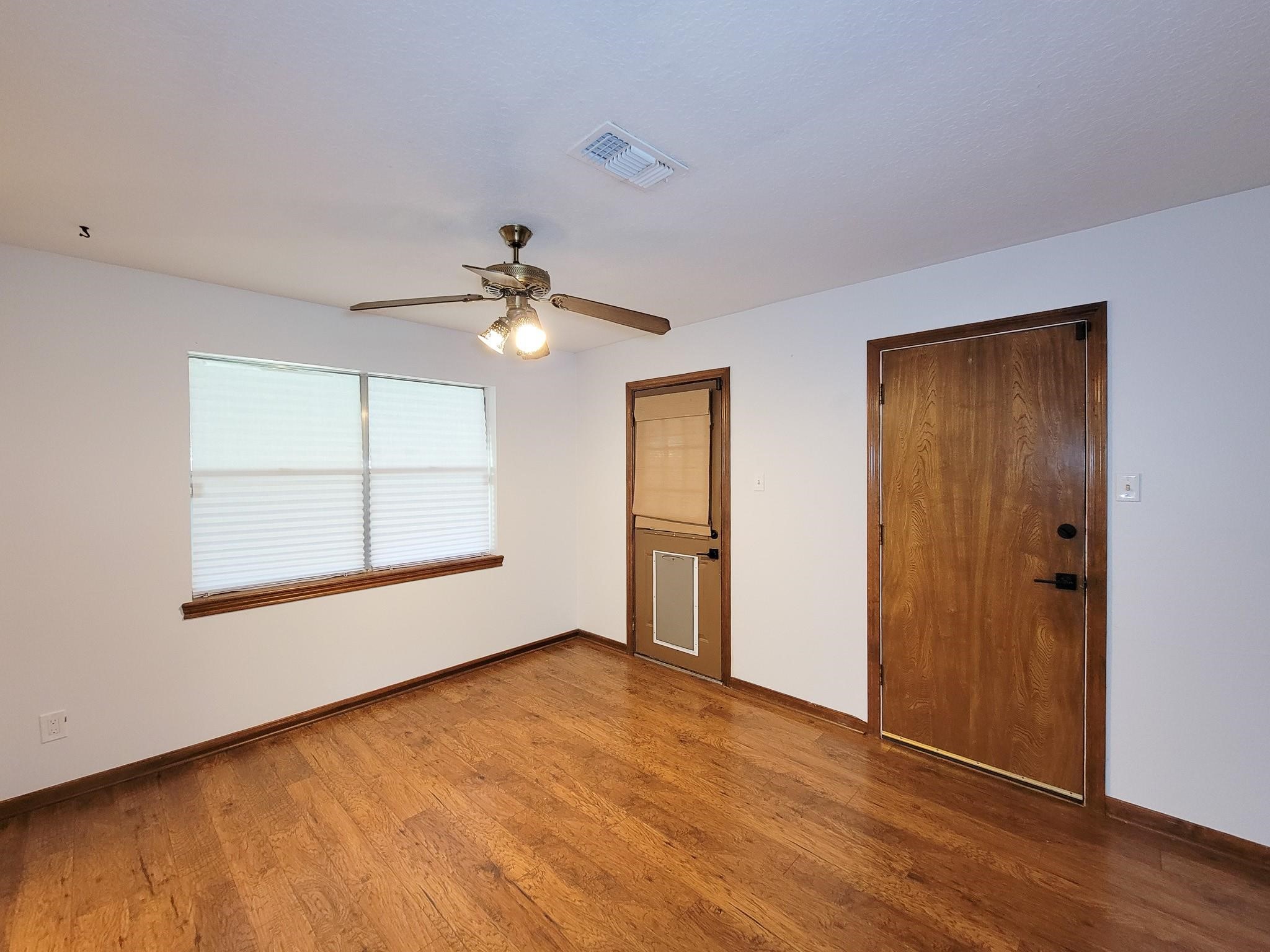10282 Valley Drive S Property Photo 15