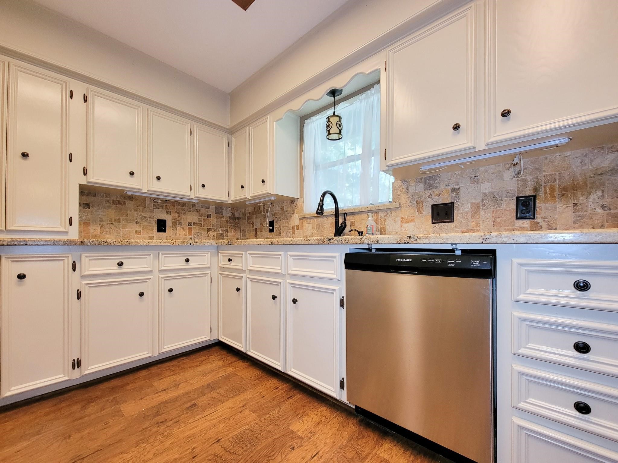 10282 Valley Drive S Property Photo 19