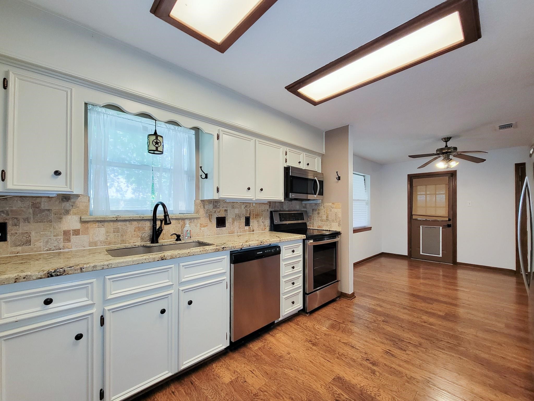 10282 Valley Drive S Property Photo 21