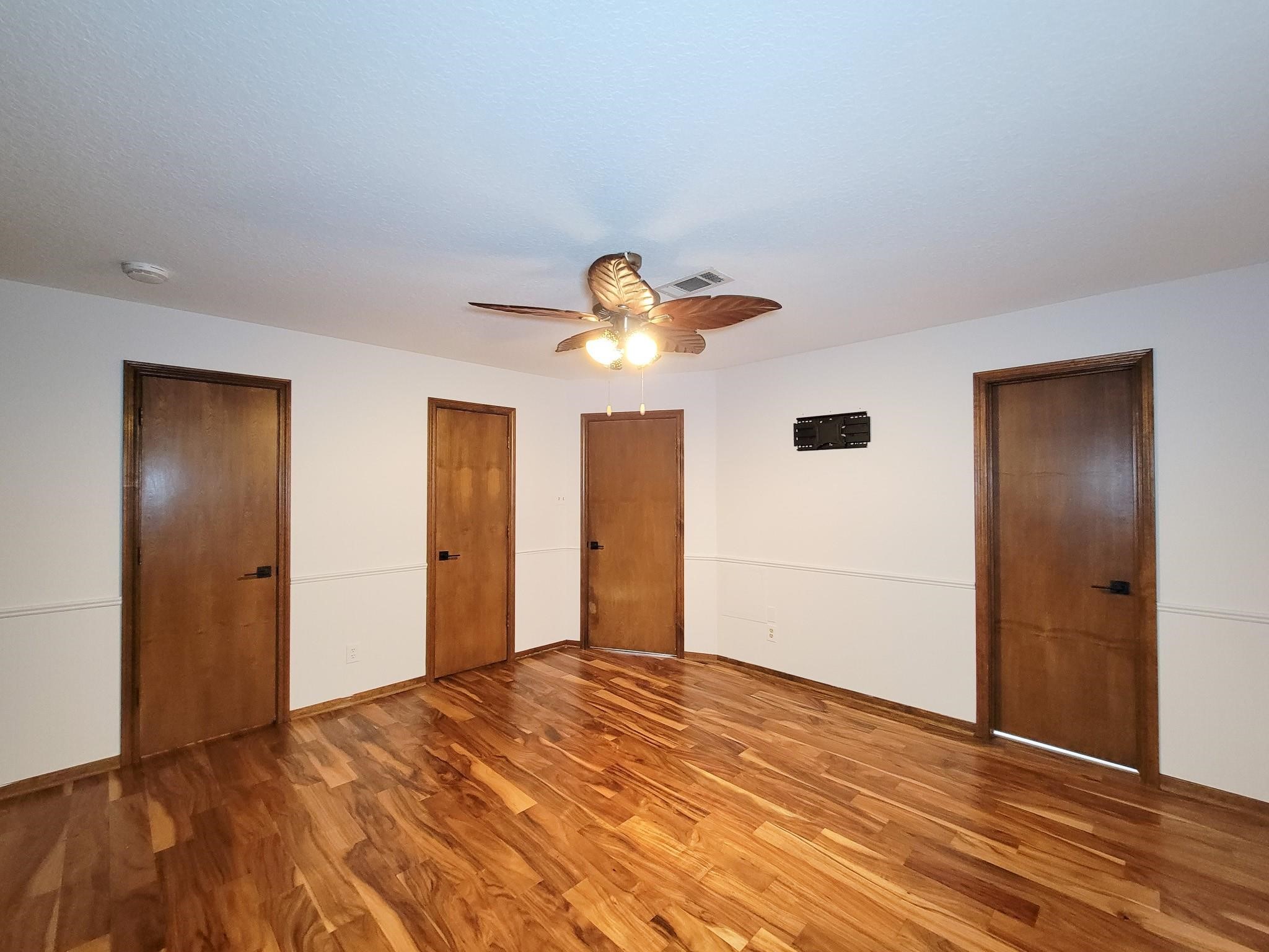 10282 Valley Drive S Property Photo 30