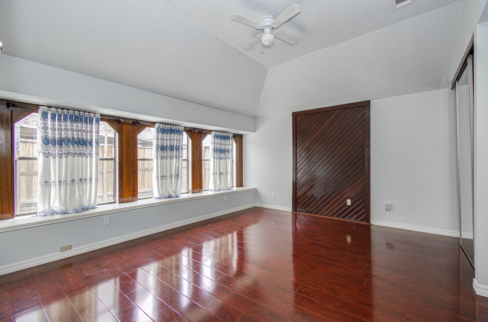 6823 Puerta Vista Lane Property Photo 30