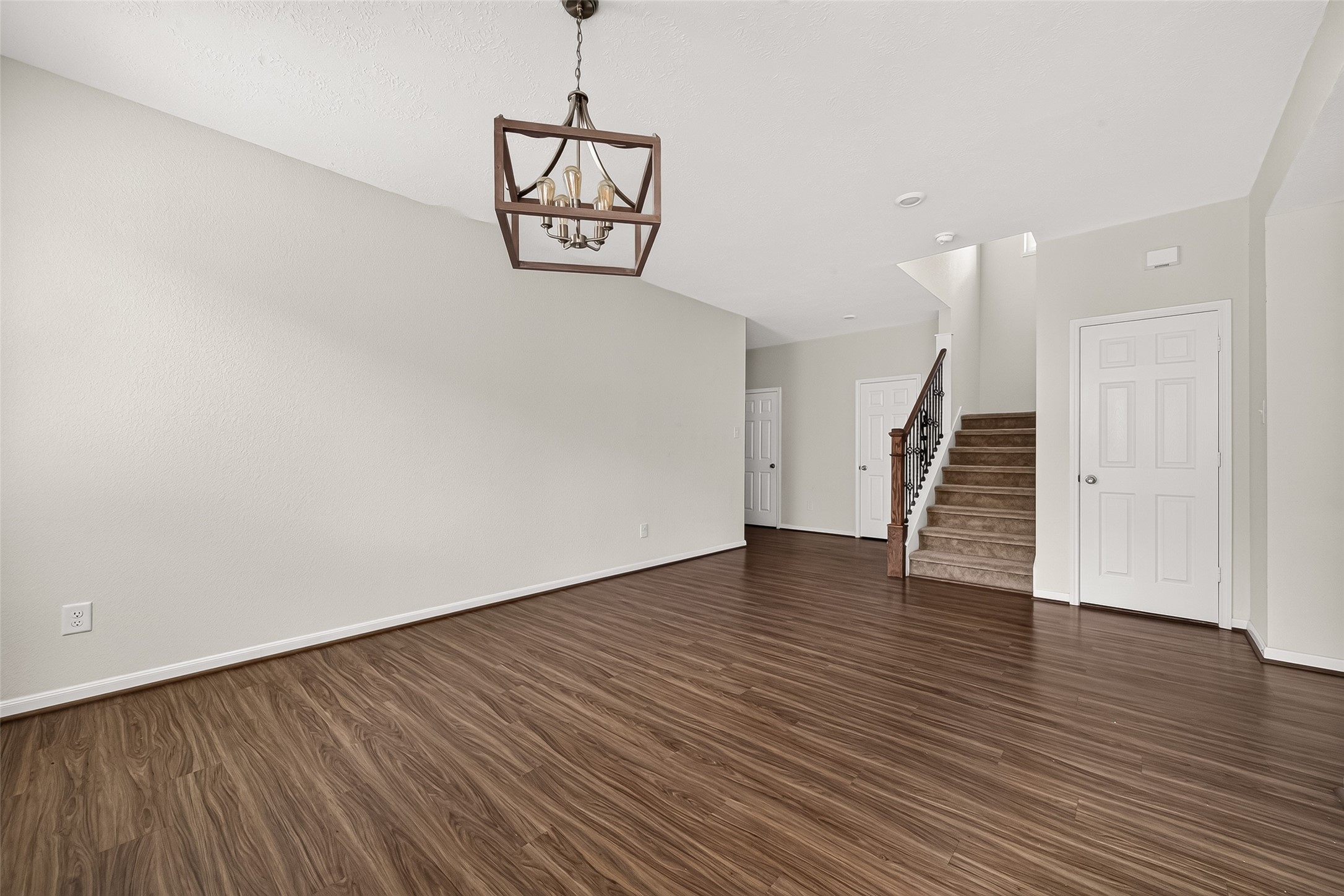 25314 Queens Causeway Lane Property Photo 7