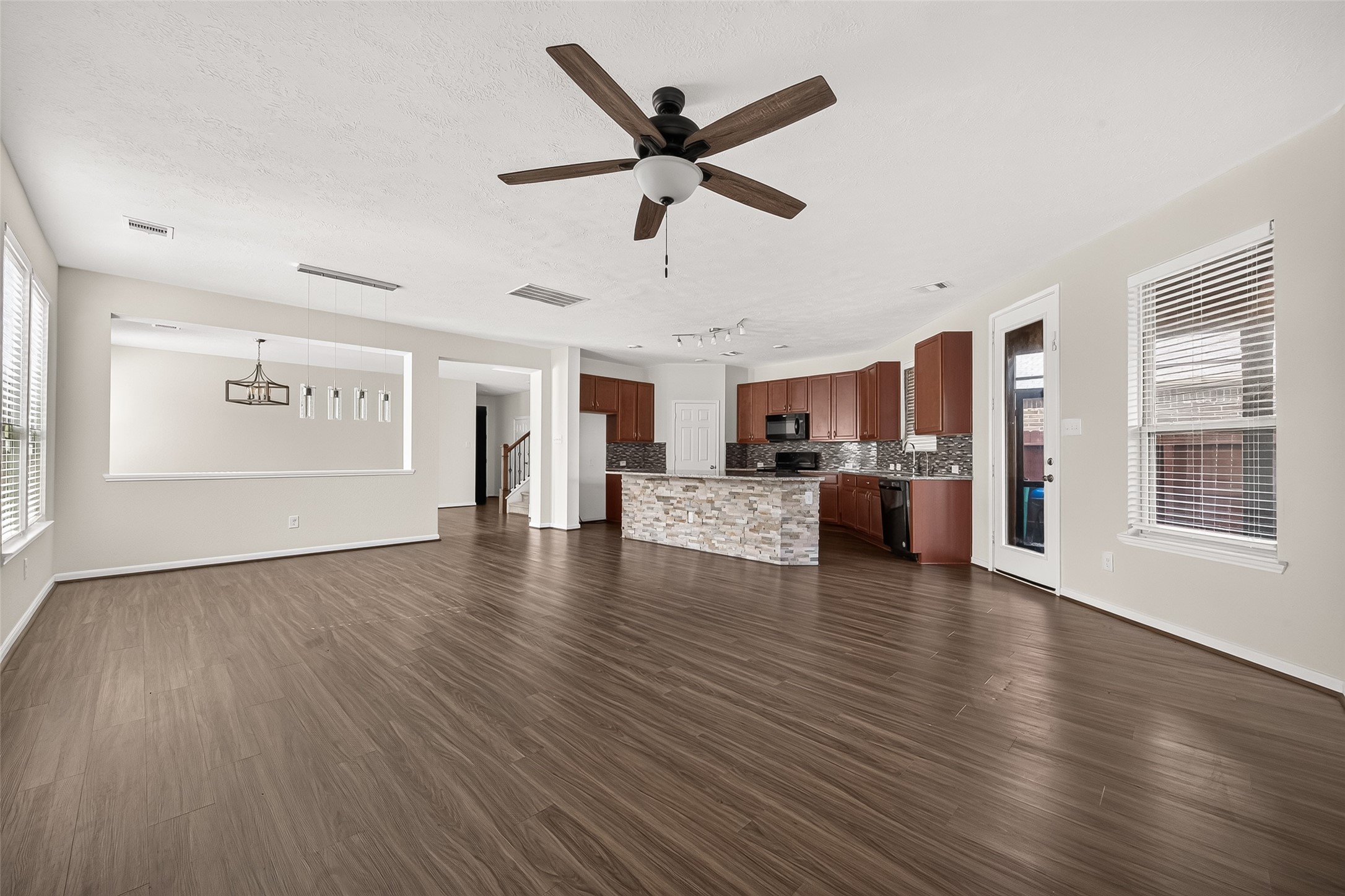 25314 Queens Causeway Lane Property Photo 16